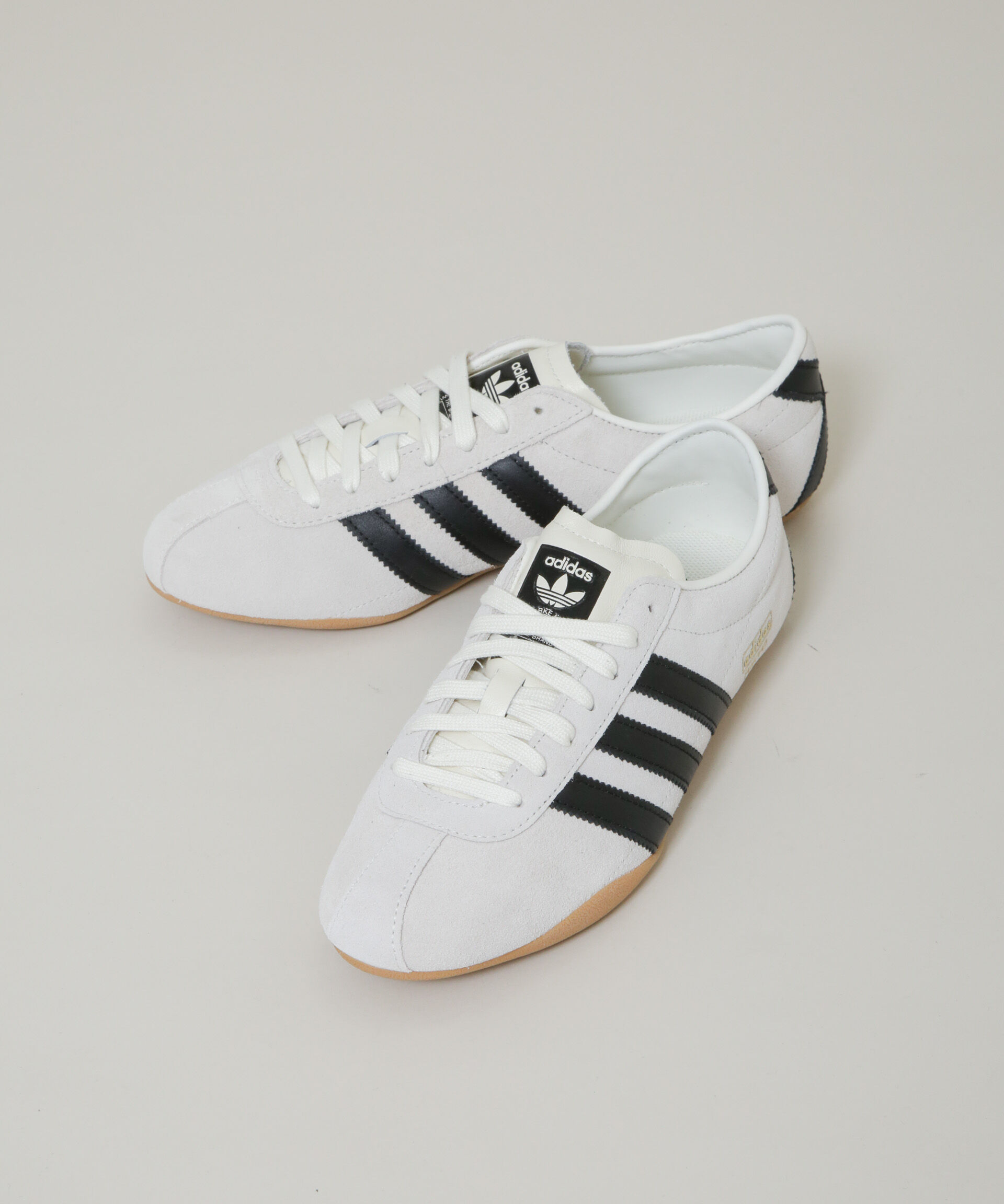 nano･universe「adidas/TOKYO W」|スニーカー|オフホワイト1