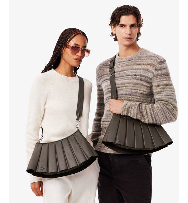 LACOSTE「LENGLEN レザープリーツショルダーバッグ」|ショルダー・メッセンジャー|