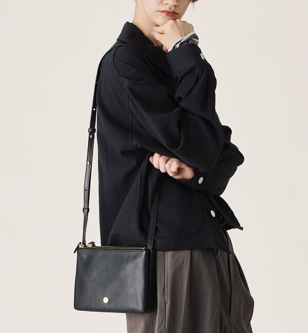  「ORCIVAL | ナッパレザー ジップポーチショルダーバッグ UNISEX」|ショルダー・メッセンジャー|BLACK