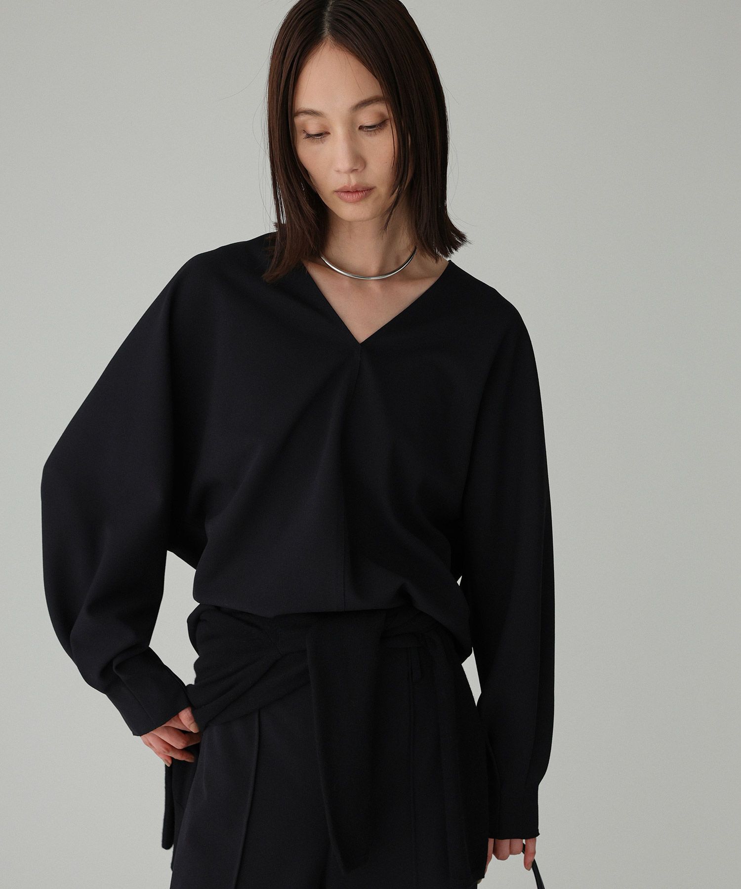 BABYLONE「【多機能素材】ジョーゼットVネックプルオーバー」|シャツ・ブラウス|ﾌﾞﾗｯｸ