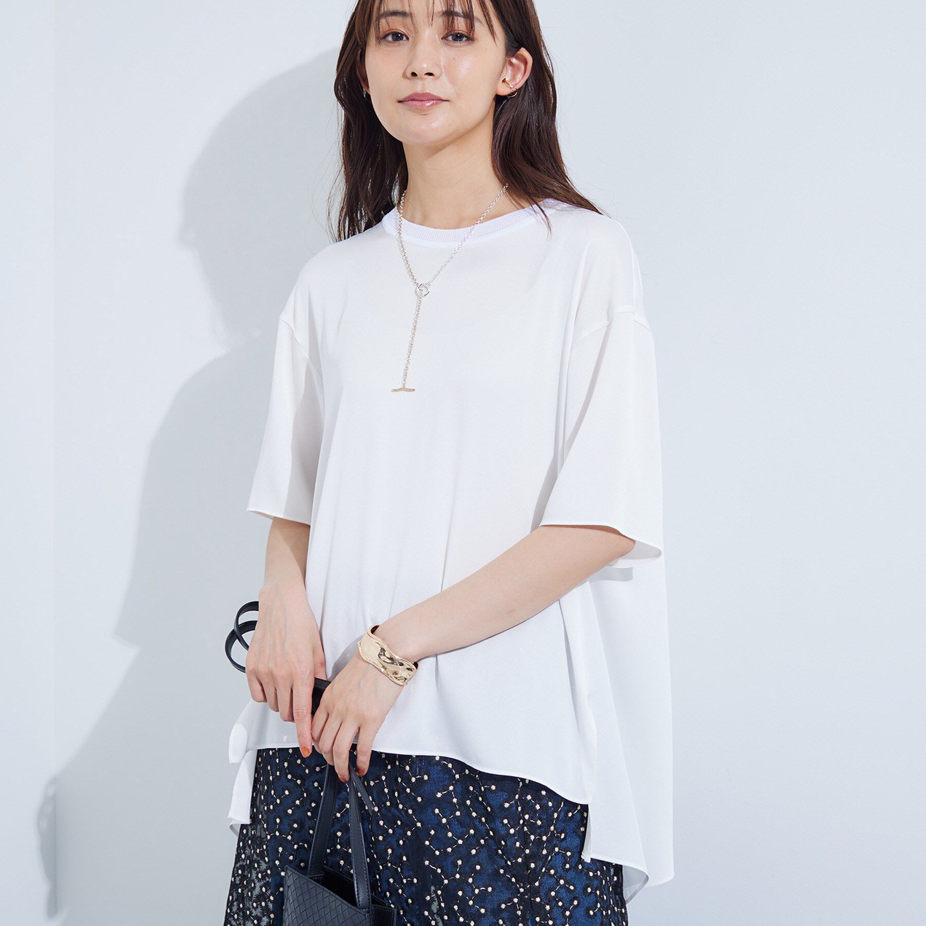 INDIVI「【バックシャン】デザインTブラウス」|Tシャツ・カットソー|ホワイト(001)