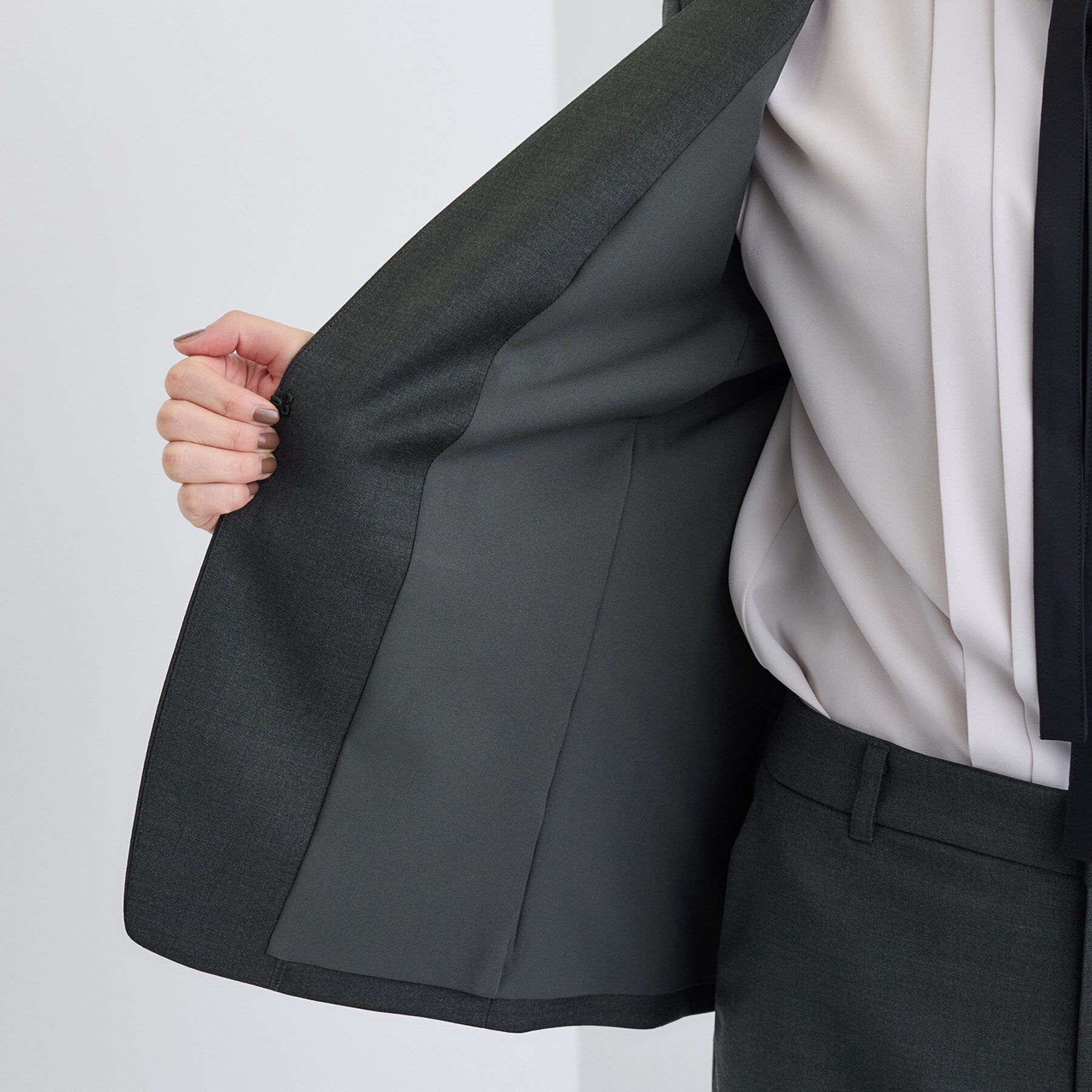 INDIVI「【日本製／スーツ／通勤】シルクウールストレッチ ノーカラージャケット」|スーツ|