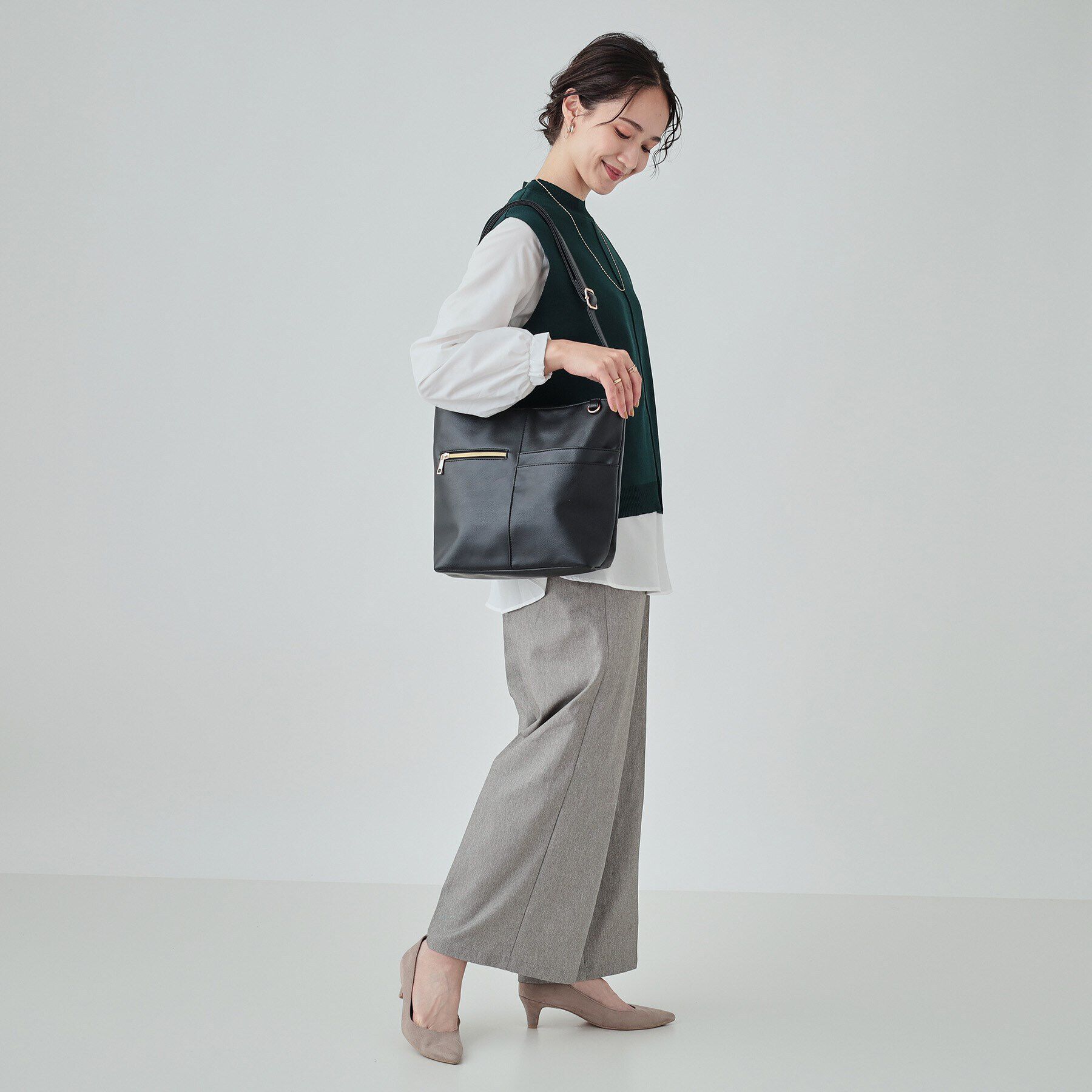 SHOO･LA･RUE「プレゼントにも フロント切り替えショルダーバッグ」|ショルダー・メッセンジャー|