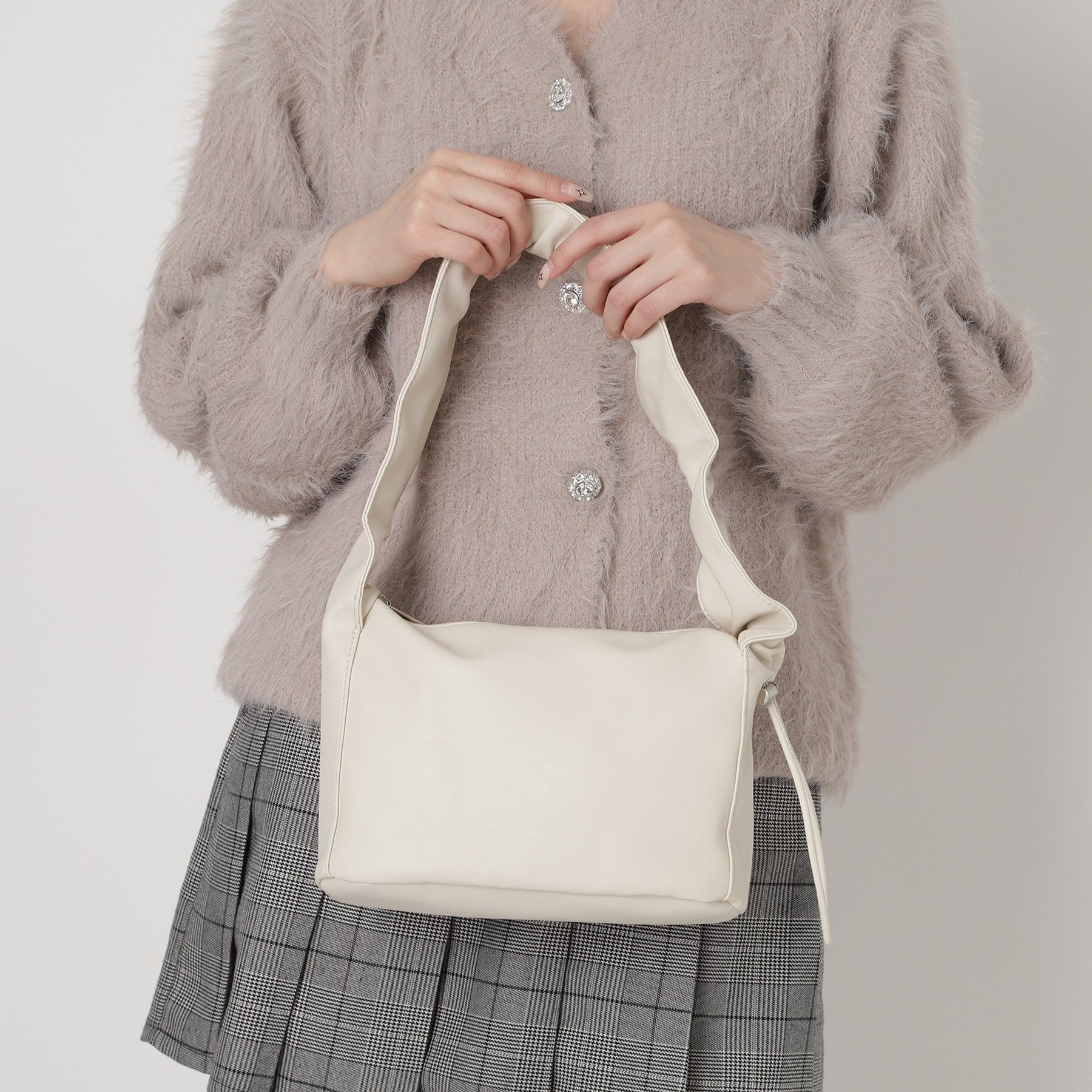 Ober Tashe「合皮ギャザーハンドルスクエアバッグ」|ハンドバッグ|