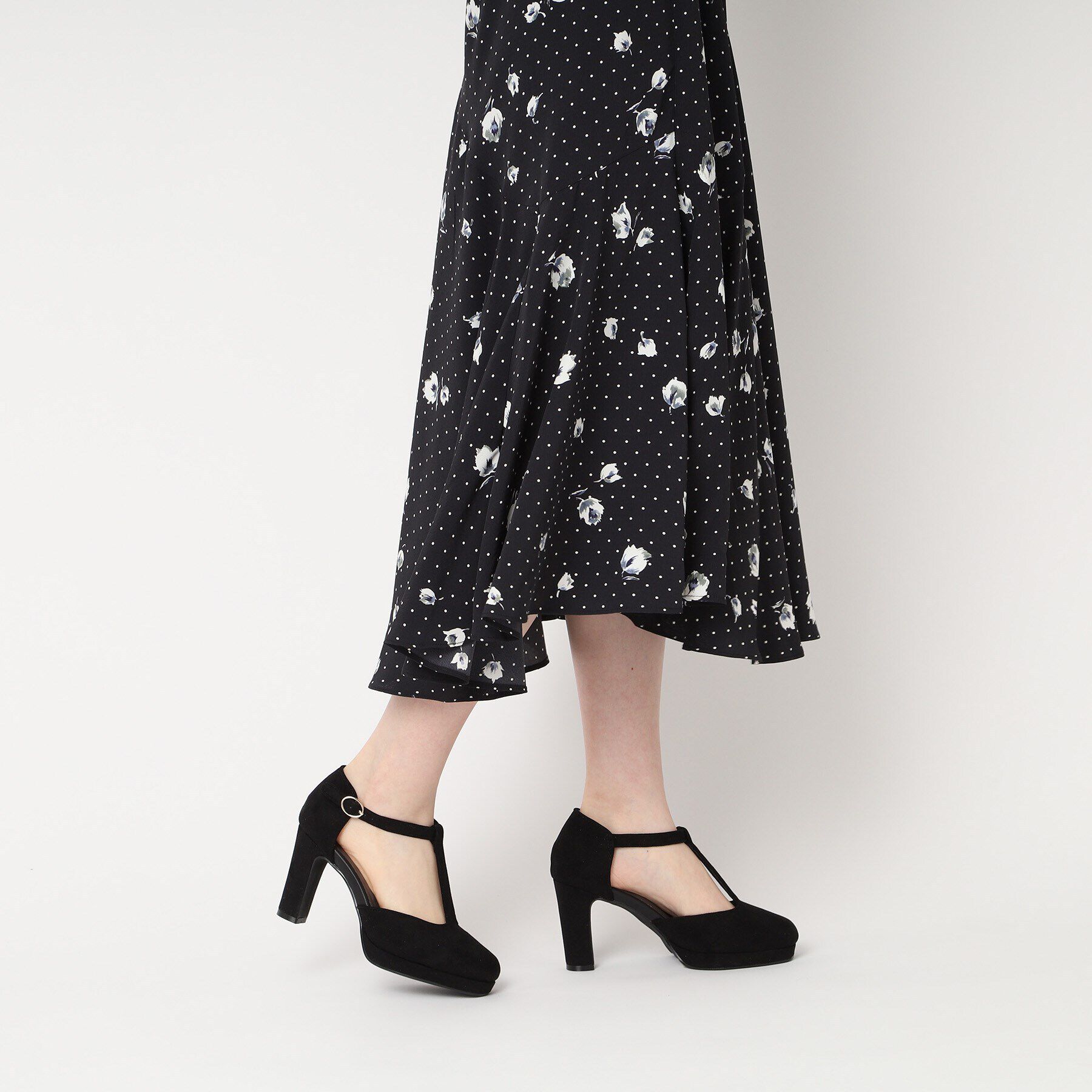 ESPERANZA「Tストラップパンプス 24SS」|パンプス|