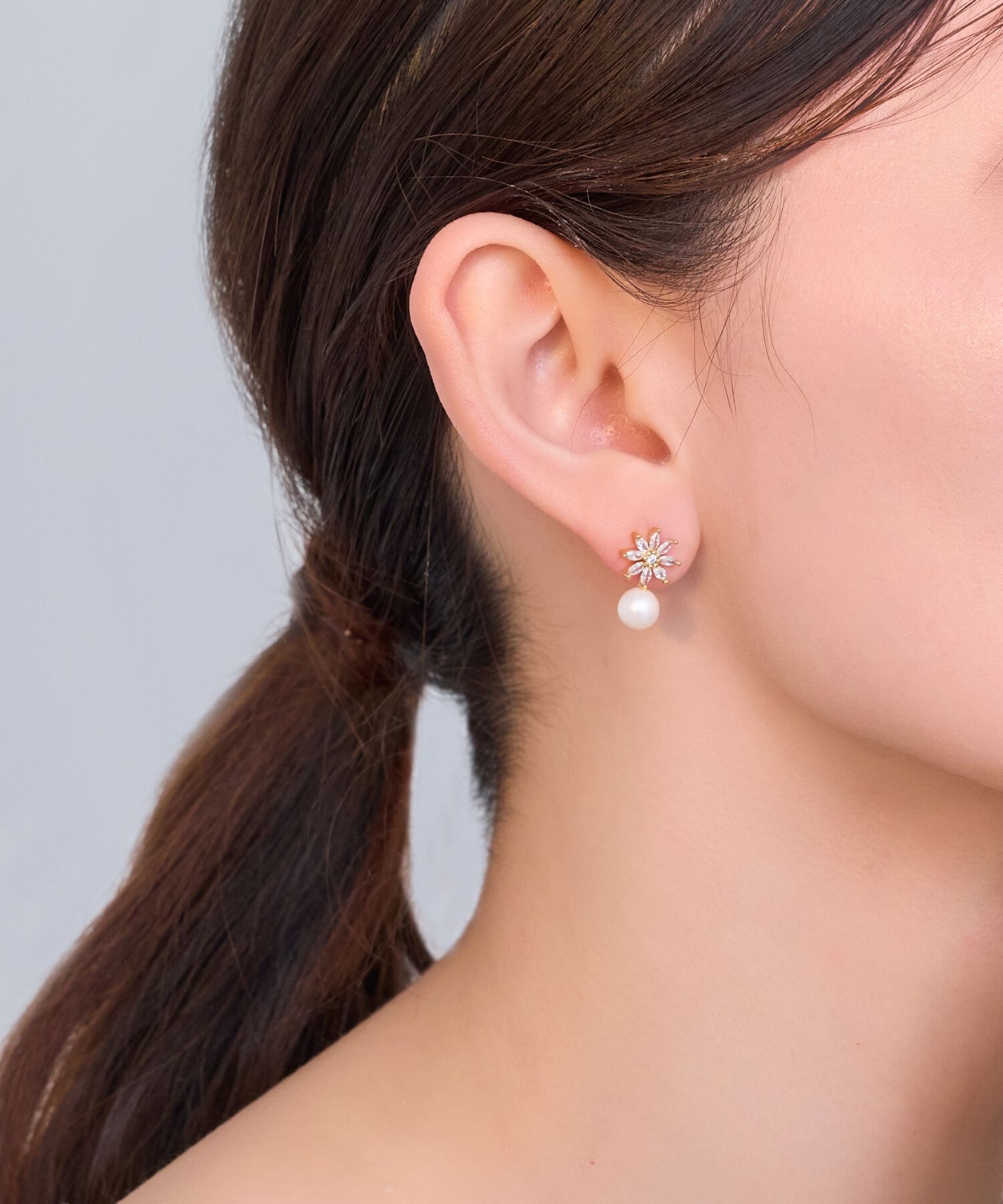 Phoebe「クリスタルペタルパールピアス」|ピアス|