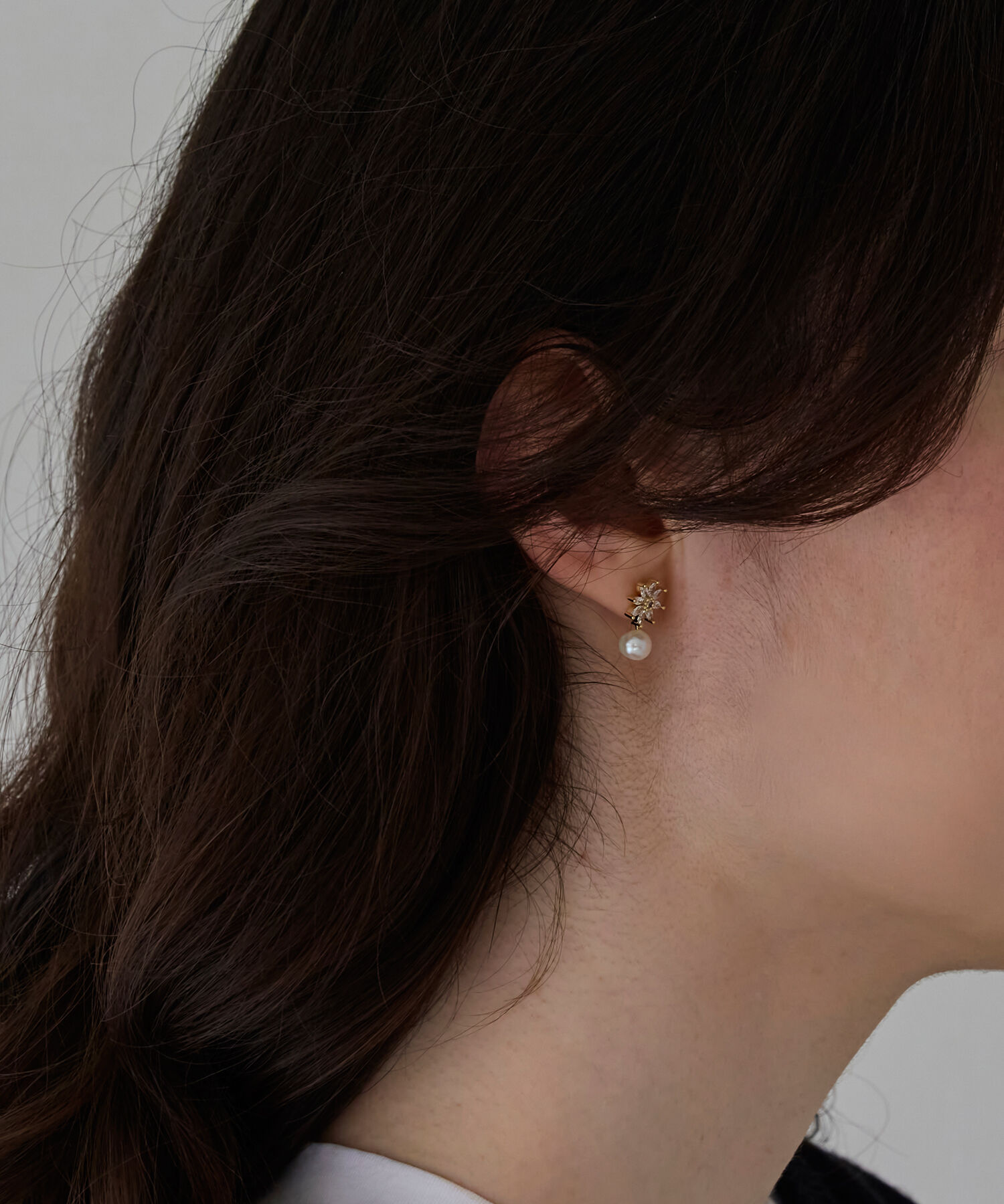 Phoebe「クリスタルペタルパールピアス」|ピアス|