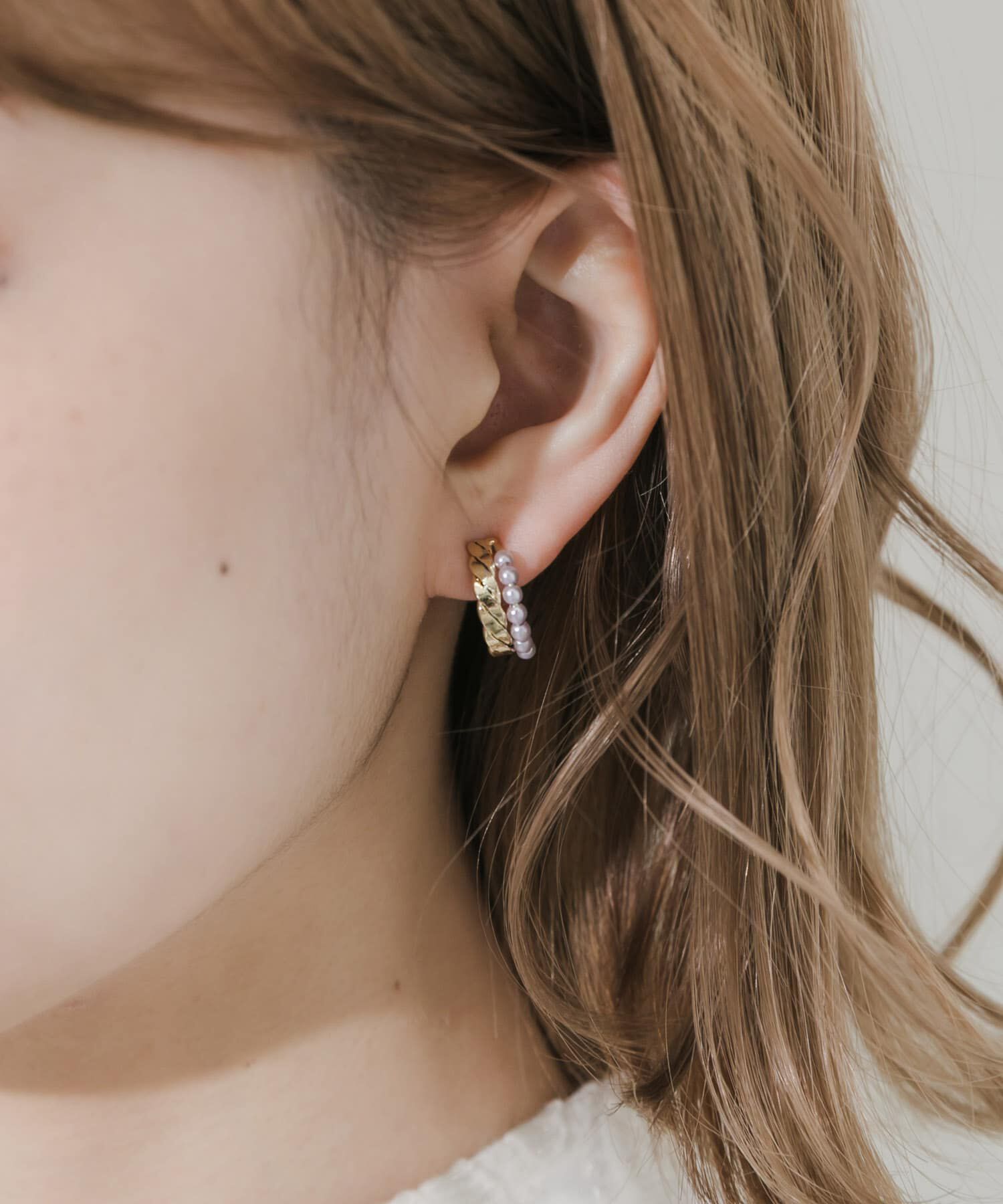 SMELLY「パールラインイヤリング」|イヤリング|