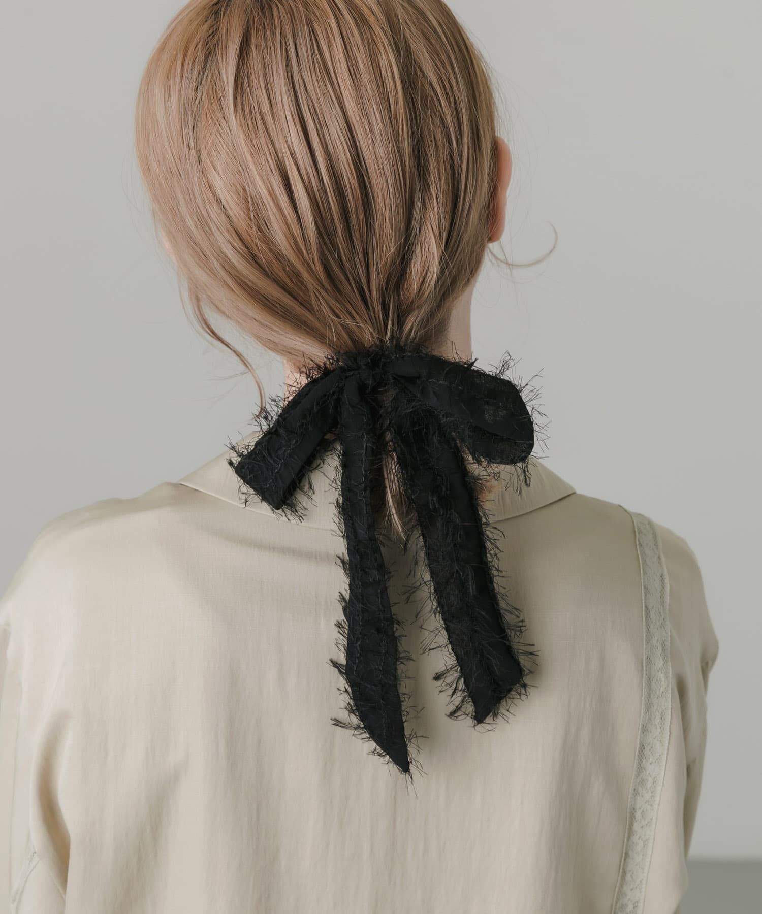 SMELLY「シアーフリンジリボンヘアカフ」|ヘアゴム・シュシュ|