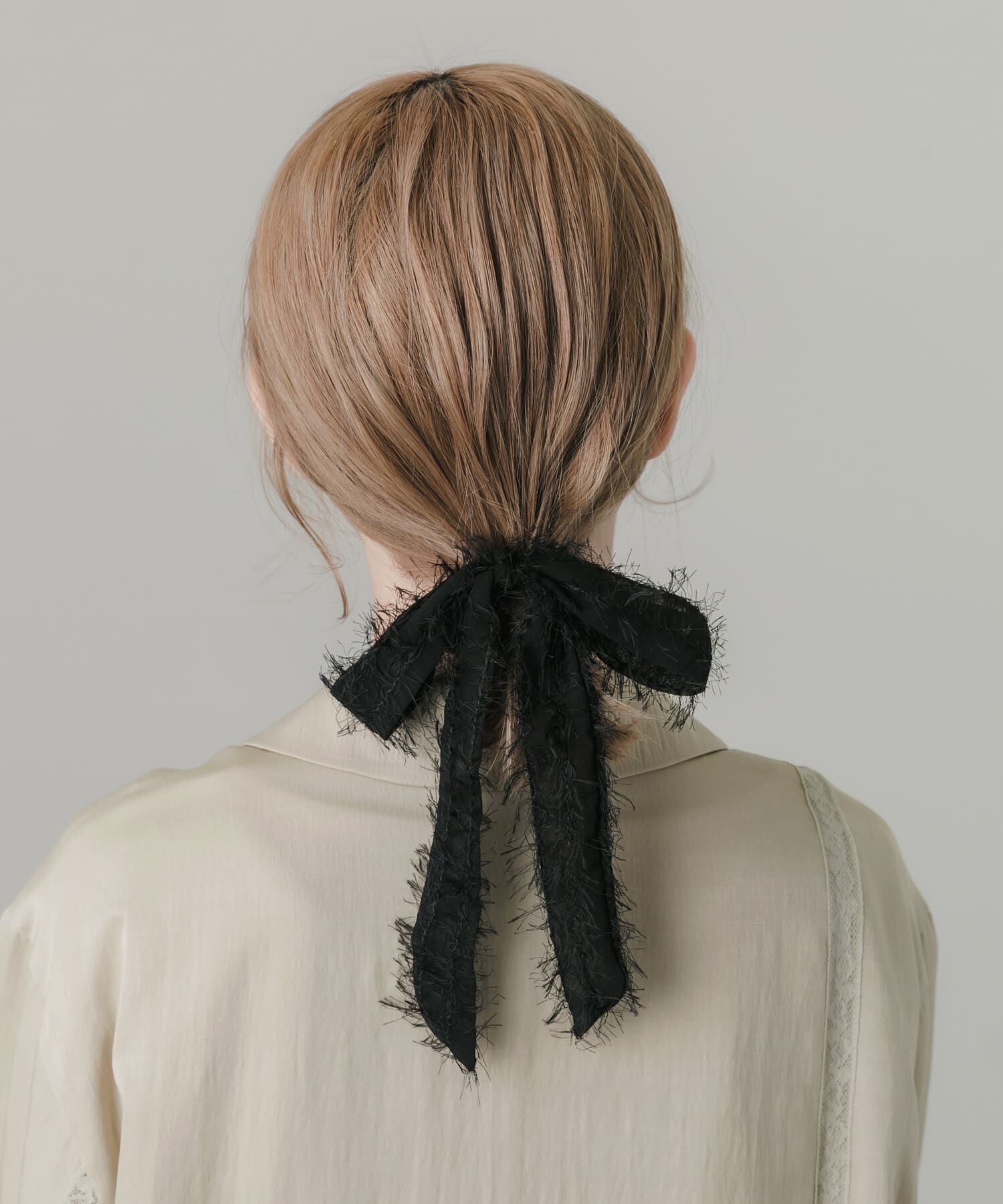 SMELLY「シアーフリンジリボンヘアカフ」|ヘアゴム・シュシュ|