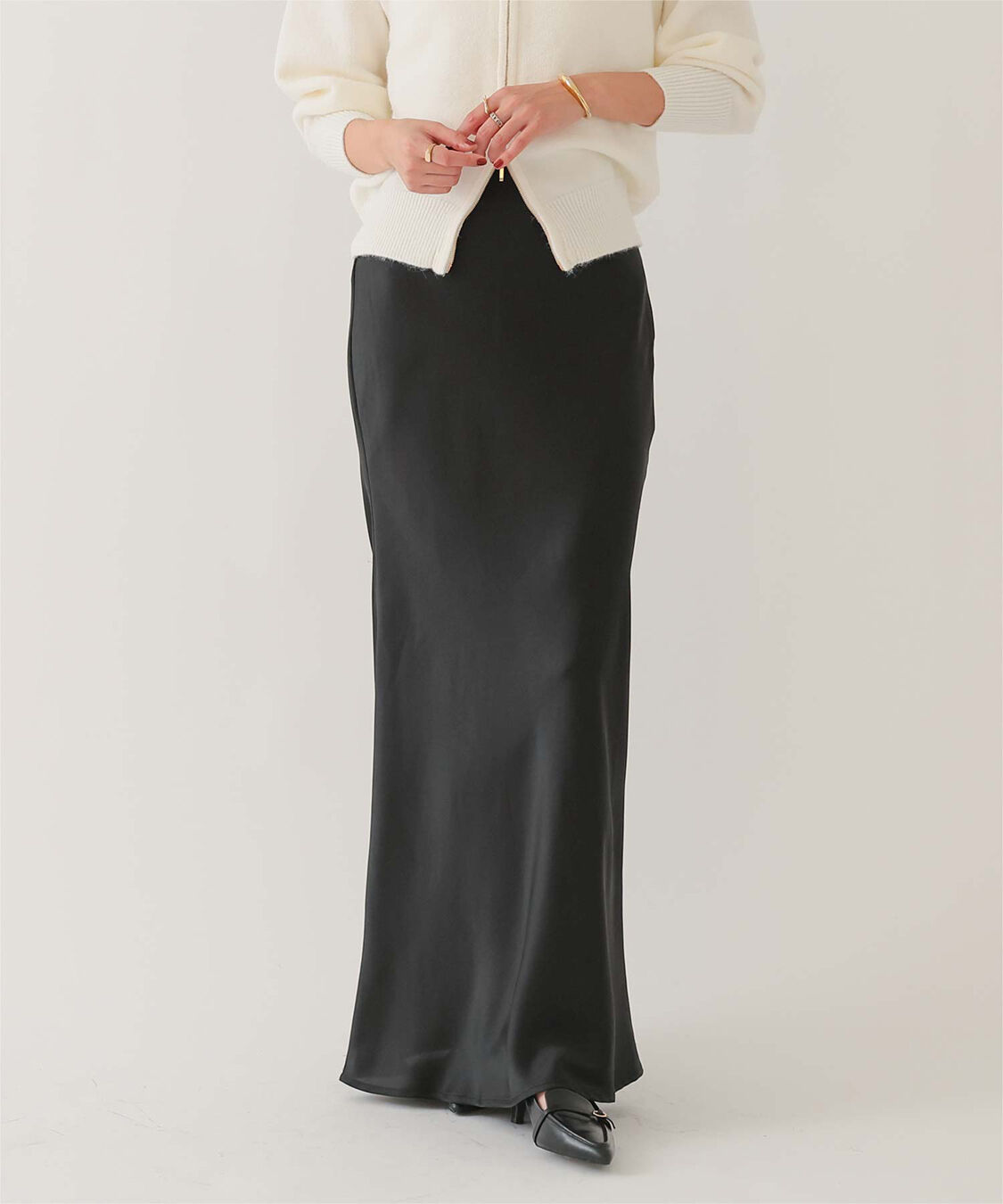 ur's「サテンマーメイドマキシスカート」|スカート|ブラック