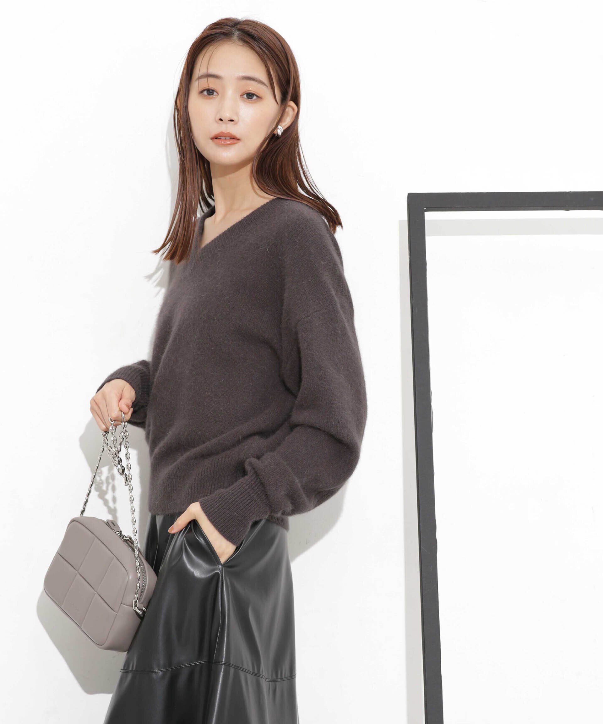 nano･universe「ウォッシャブルフォックス Vネックニットプルオーバー」|ニット・セーター|