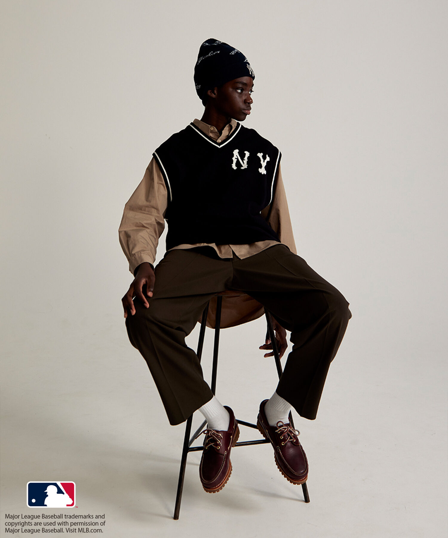 ADAM ET ROPE'「【MLB COLLECTION BY JUN】クラシックロゴニットベスト」|ベスト・ジレ|