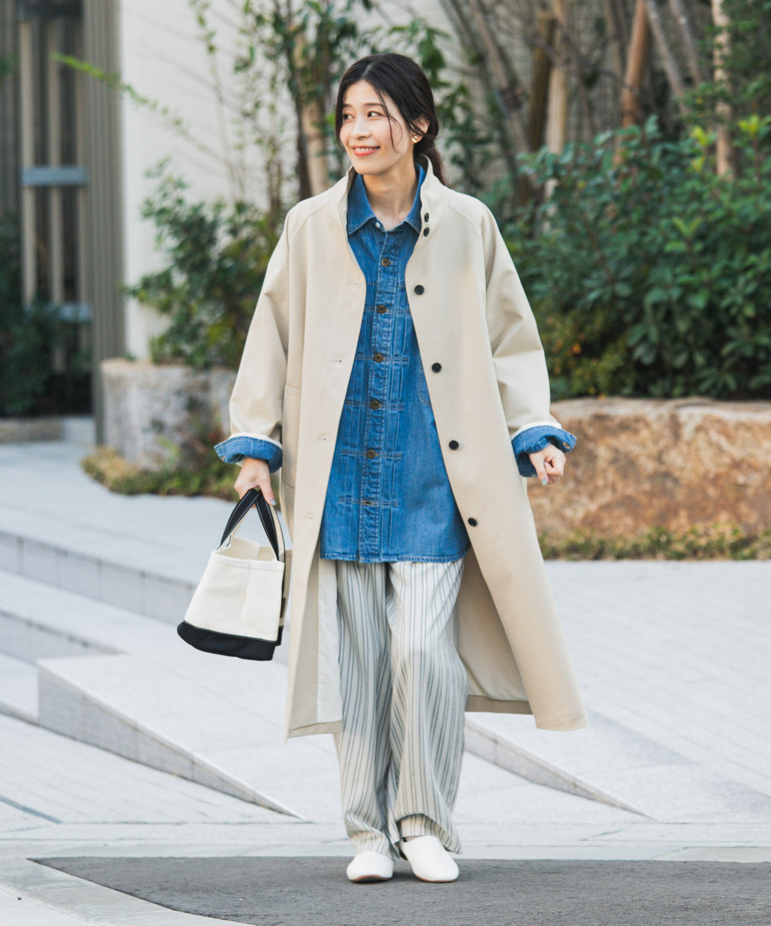 URBAN RESEARCH DOORS「BACKヨークスタンドカラーコート」|ノーカラーコート|