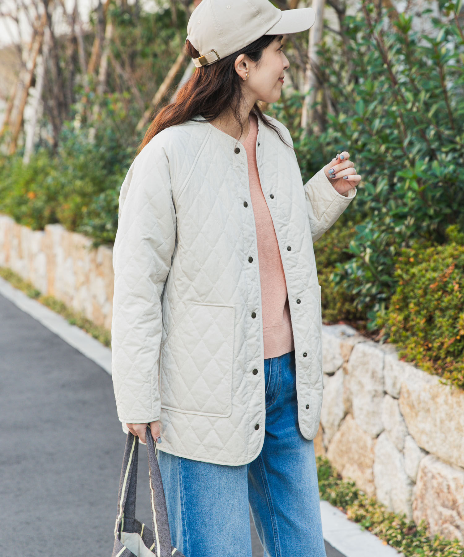 URBAN RESEARCH DOORS「カポックキルトミドルジャケット」|ダウン|アイボリー