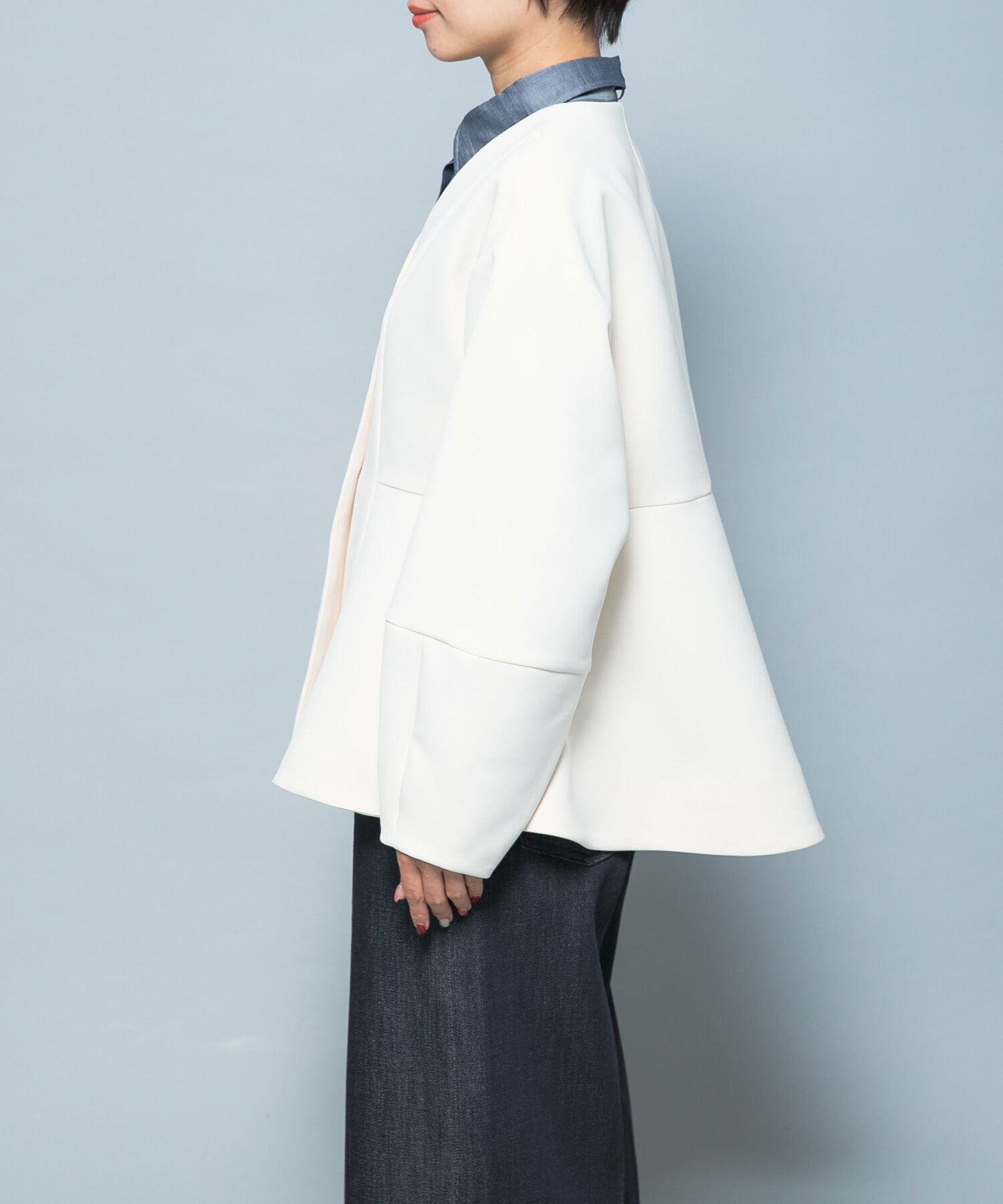 URBAN RESEARCH ROSSO「『WEB限定』デザインボタンペプラムツイルジャケット」|ノーカラージャケット|