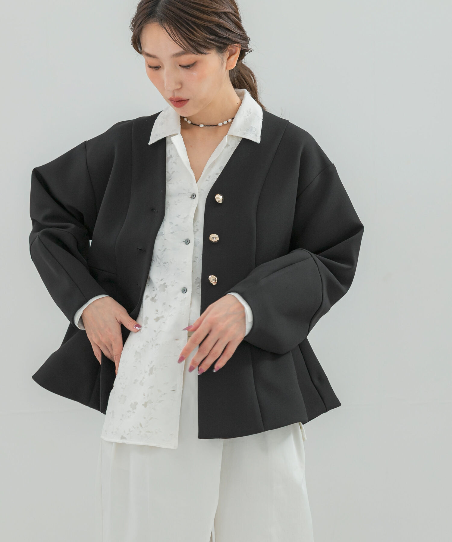 URBAN RESEARCH ROSSO「『WEB限定』デザインボタンペプラムツイルジャケット」|ノーカラージャケット|