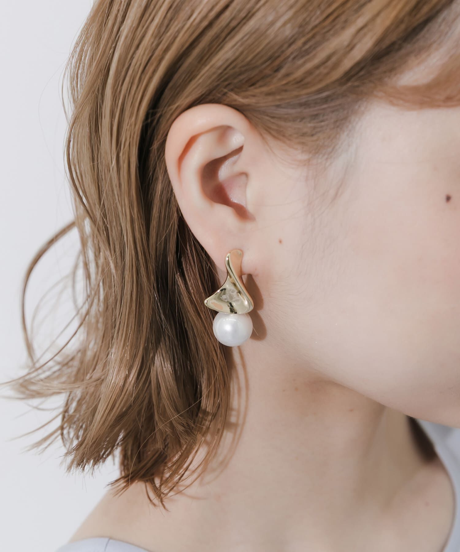 SMELLY「メタルウェーブパールピアス」|ピアス|