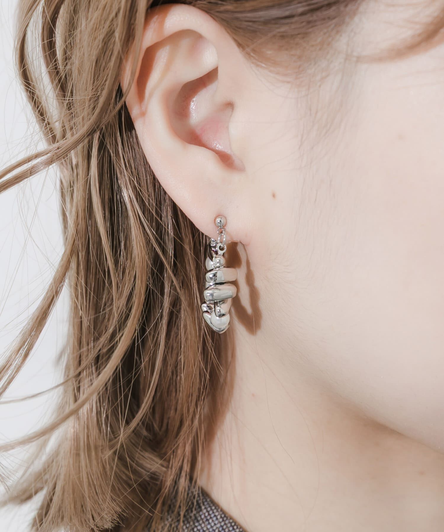 SMELLY「ストーンモチーフパールフープピアス」|ピアス|