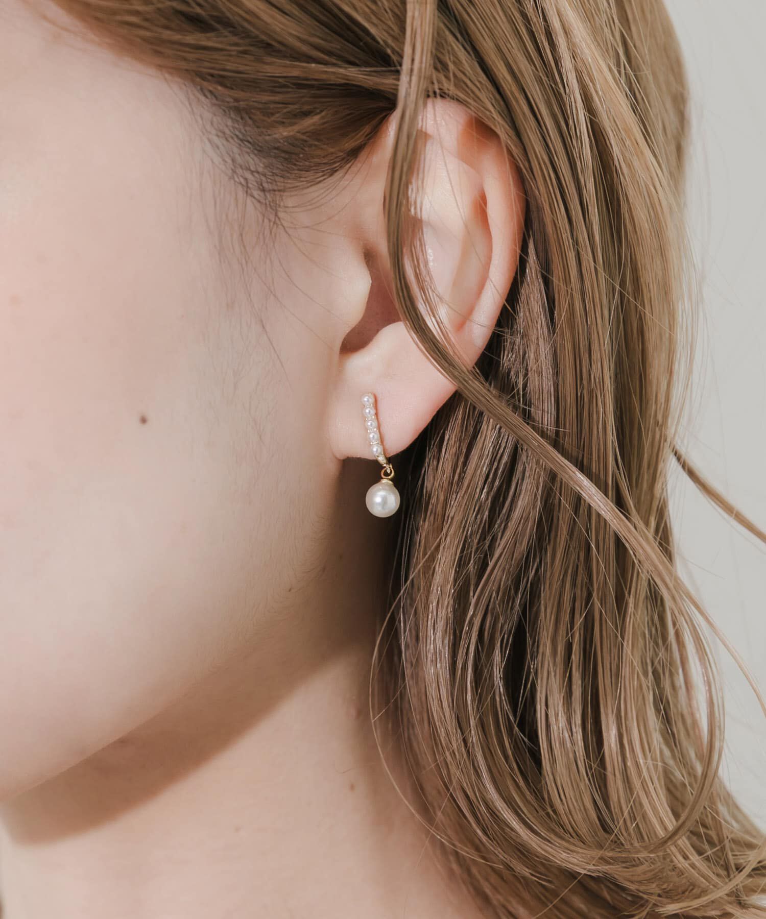 SMELLY「パールオメガイヤリング」|イヤリング|