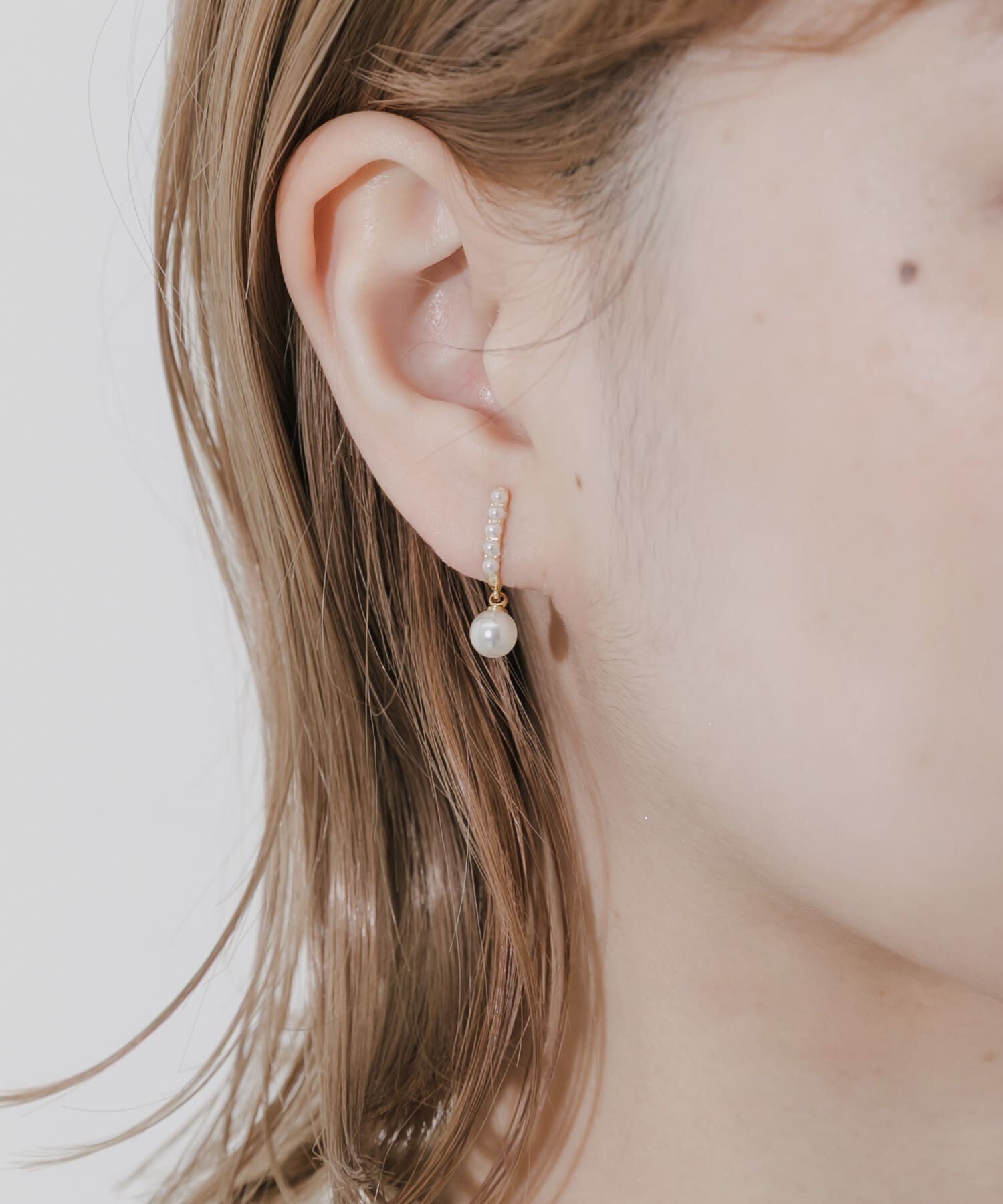 SMELLY「パールオメガイヤリング」|イヤリング|