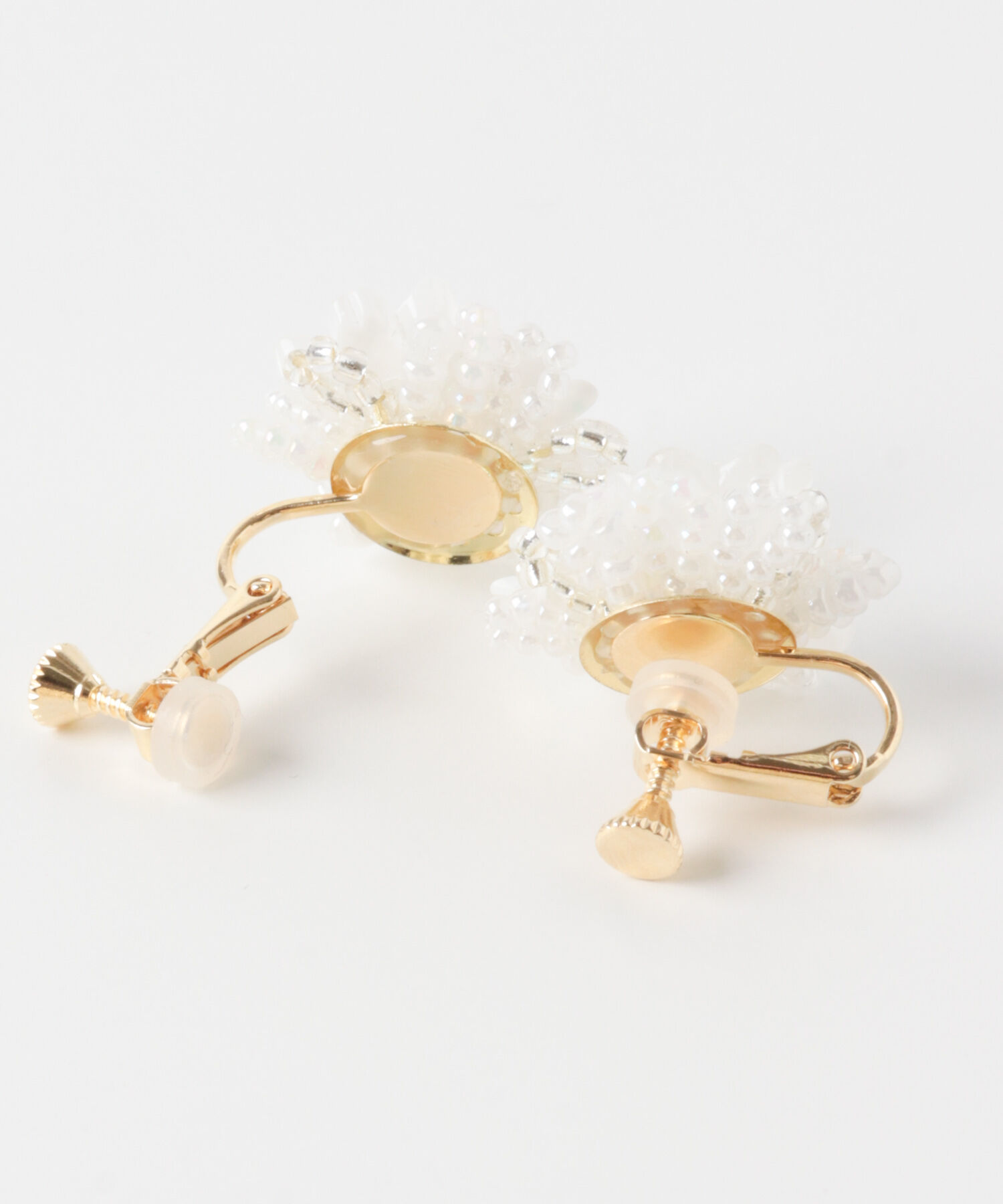 SMELLY「フラワービーズボリュームイヤリング」|イヤリング|