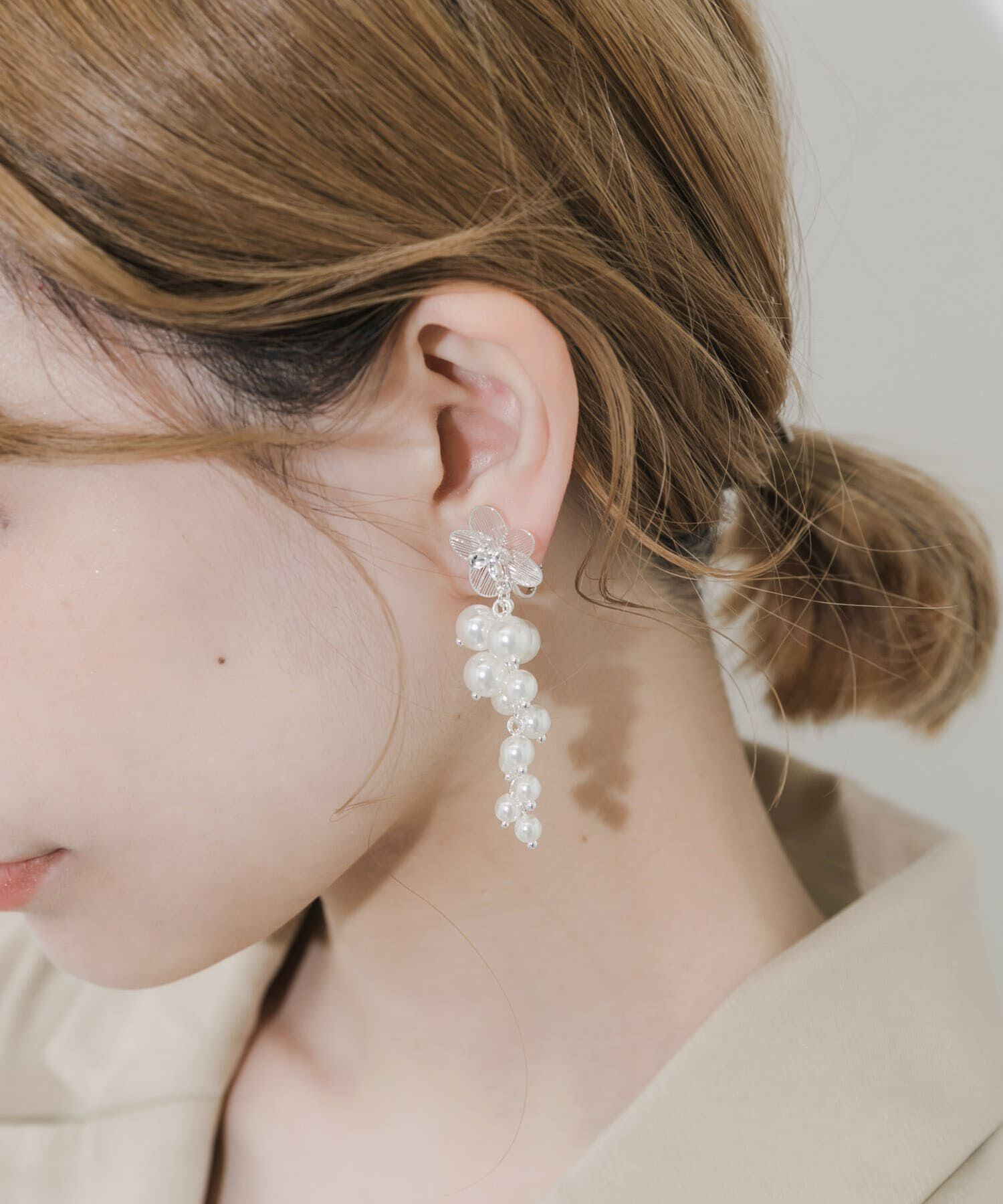 SMELLY「フラワーパールスウィングイヤリング」|イヤリング|