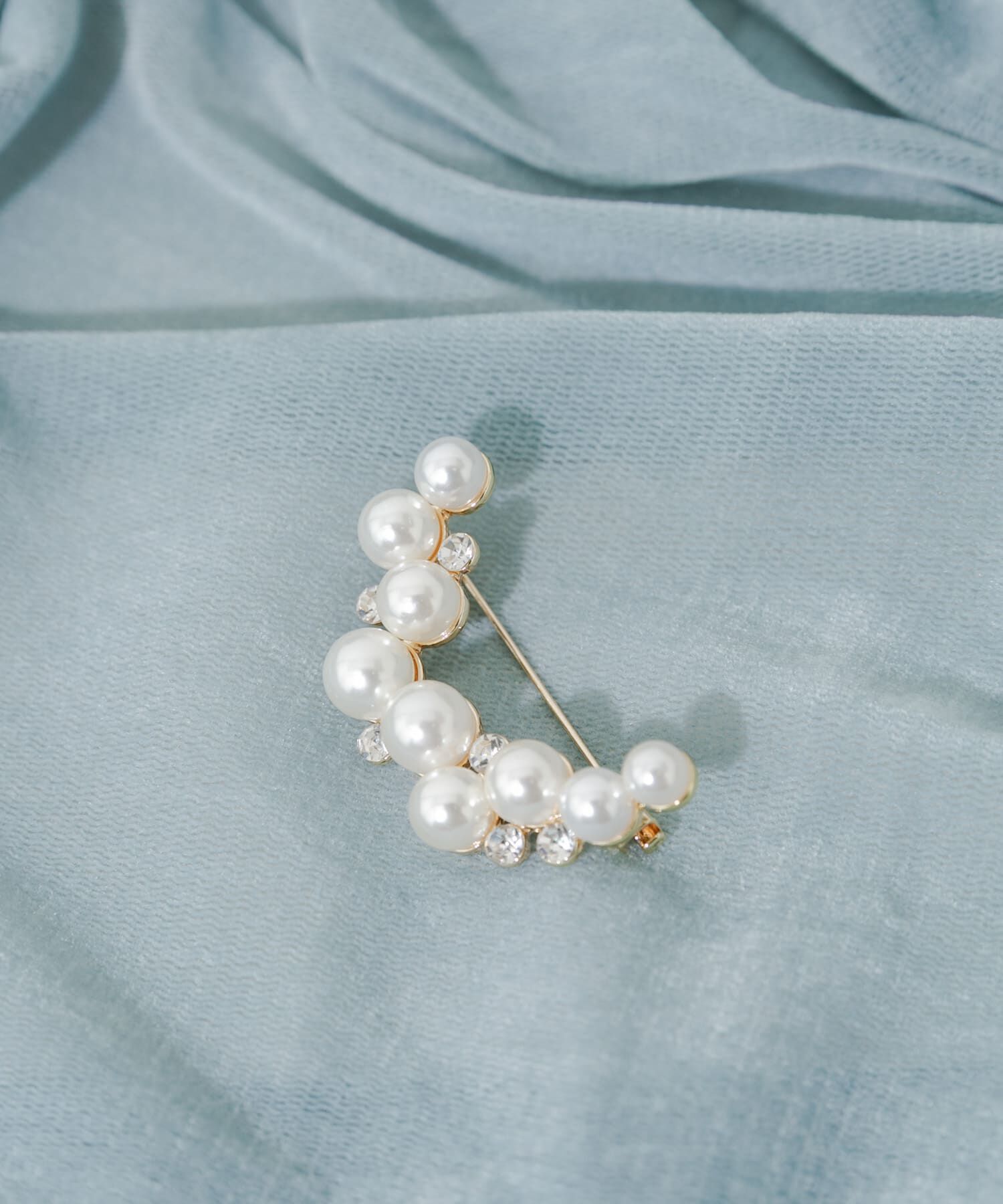 SMELLY「ランダムパールビジューブローチ」|ブローチ・コサージュ|