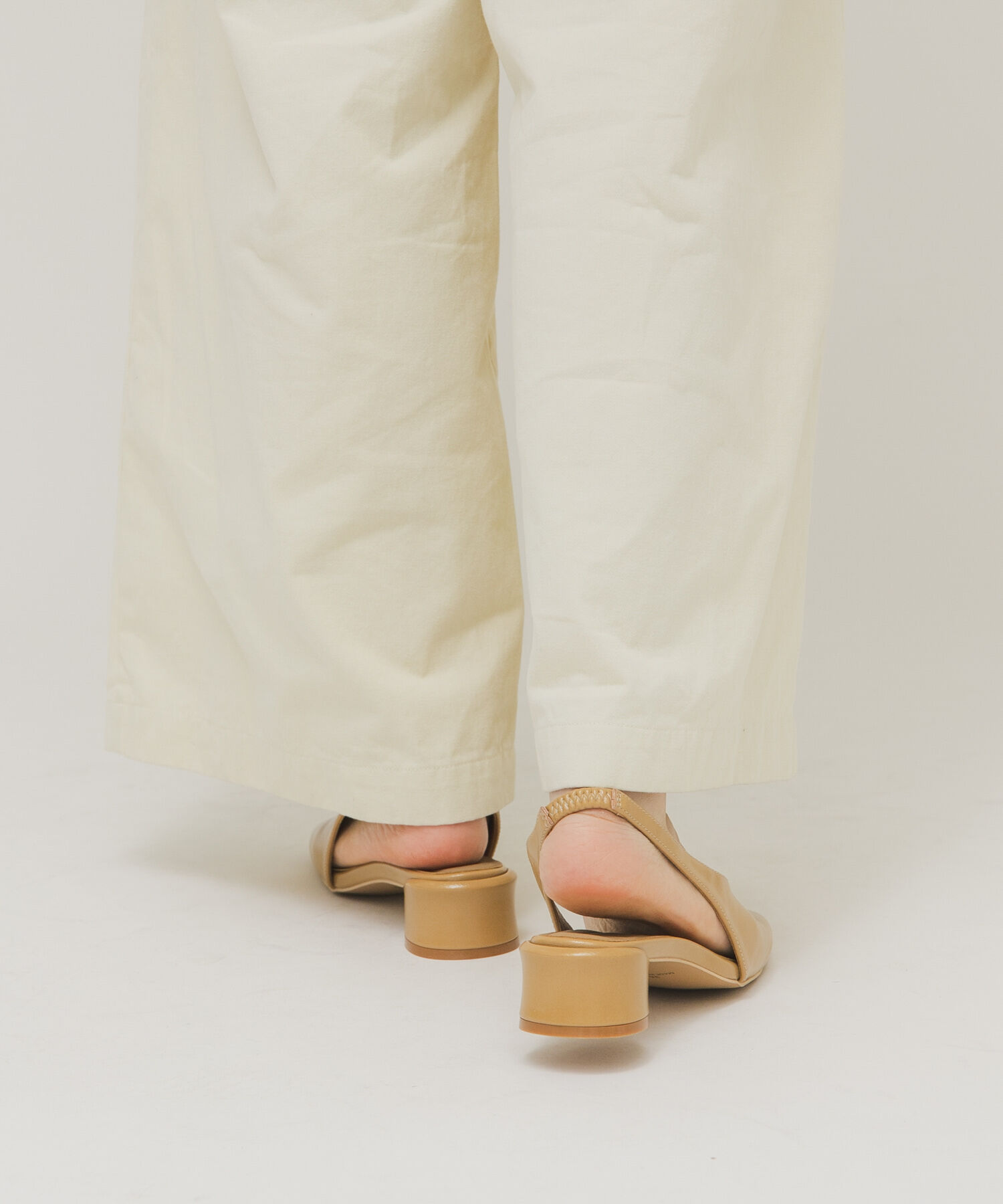  「スクエアトゥアシンメトリーパンプス」|パンプス|