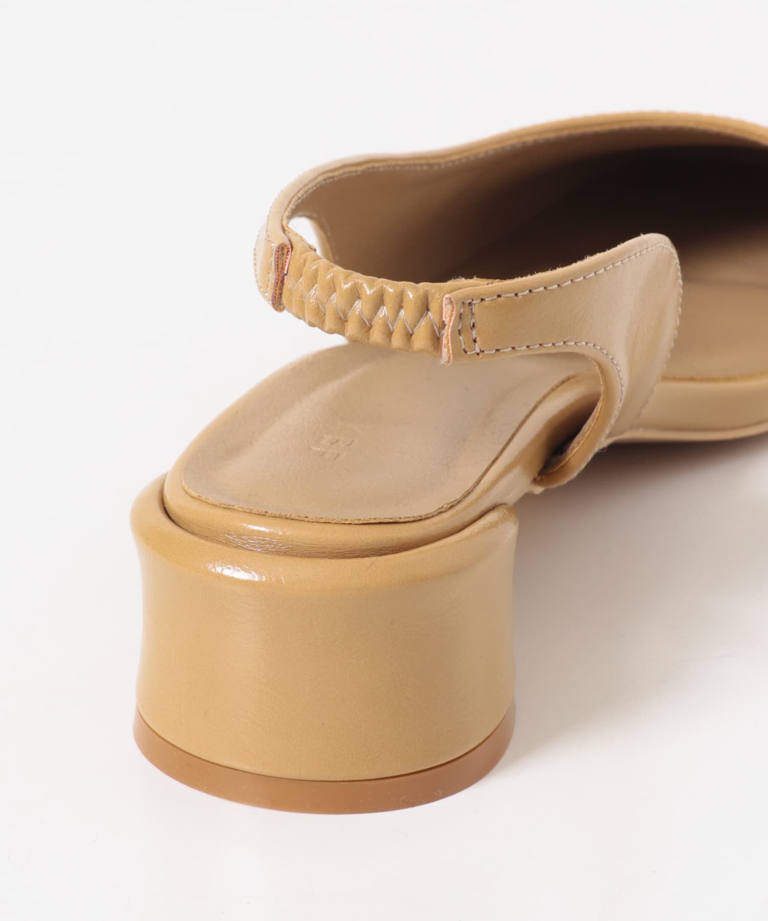  「スクエアトゥアシンメトリーパンプス」|パンプス|