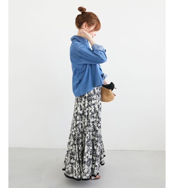  「《軽い素材》パールボタンコンパクトデニムシャツ」|シャツ・ブラウス|