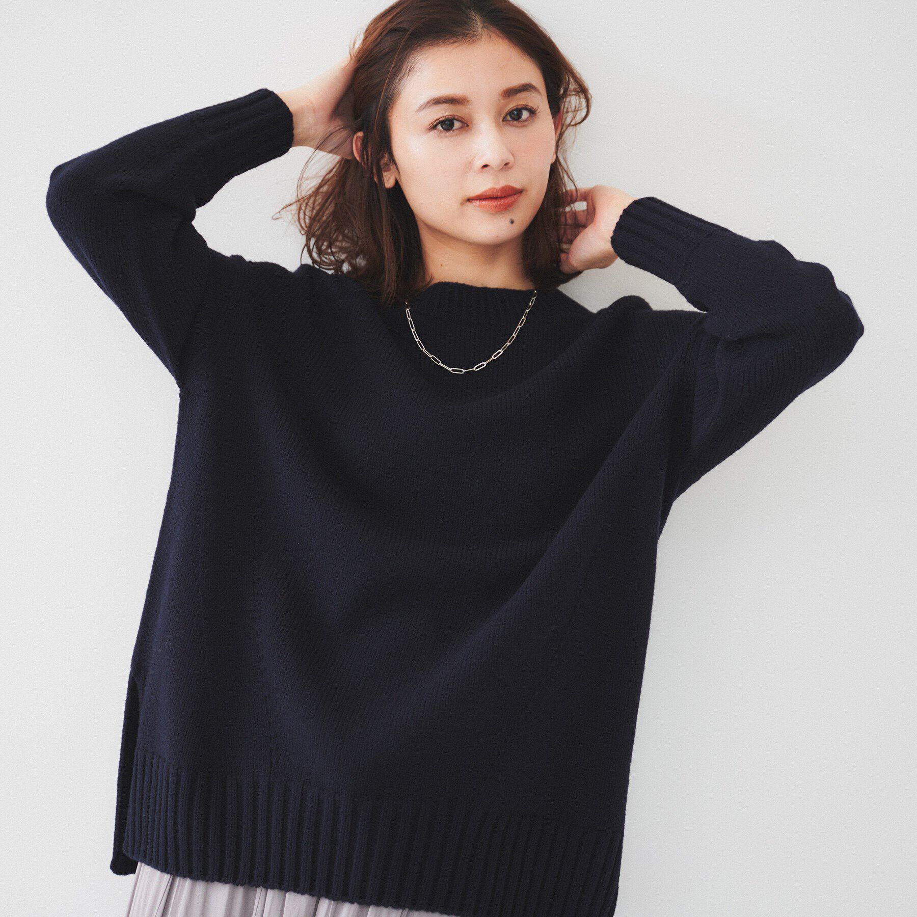 UNTITLED「【洗える/体型カバー】ミドルゲージ ロング丈ニット」|ニット・セーター|ネイビー(094)