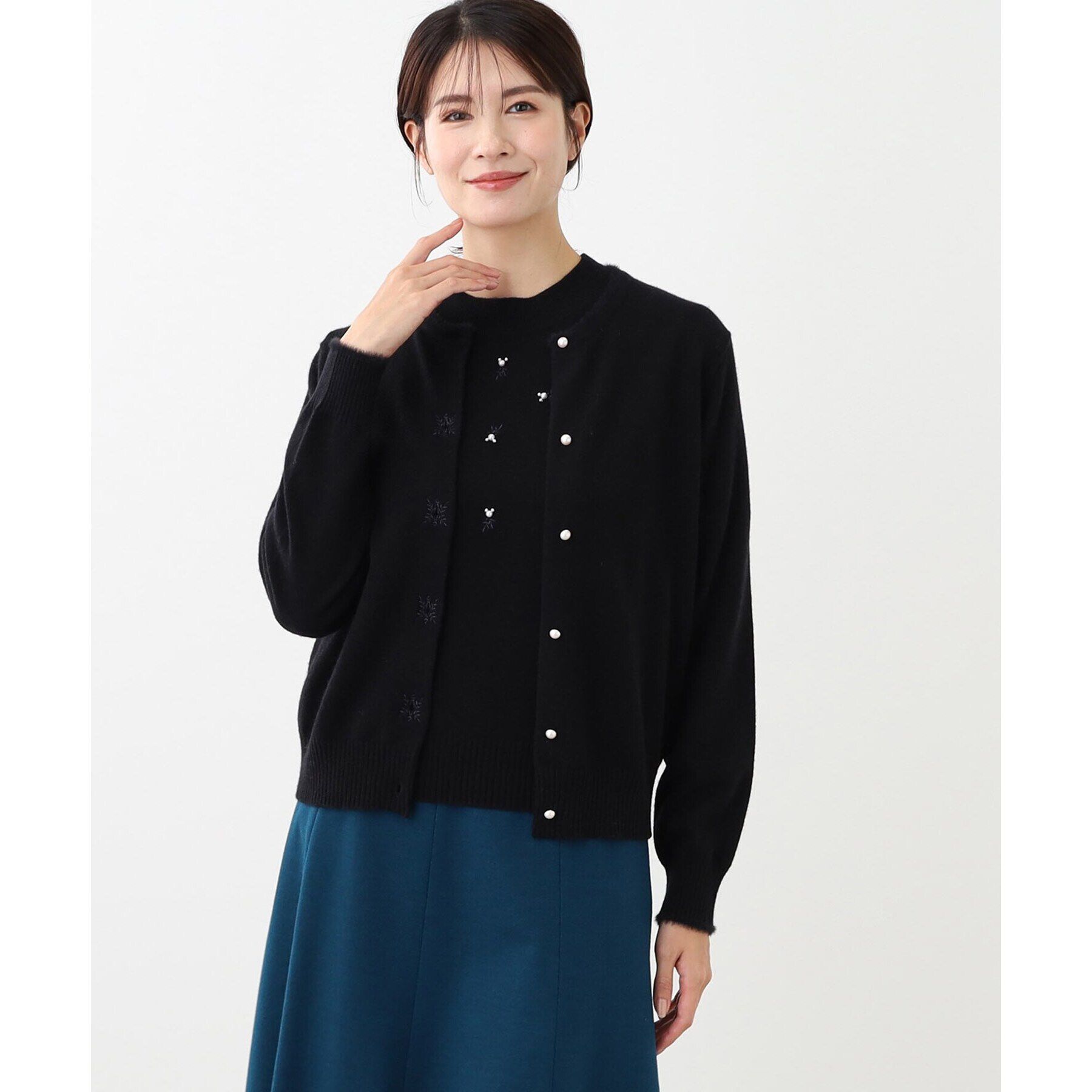 Reflect「【WEB限定カラーあり／洗える／アンサンブル】パール調刺繍ニット＋カーディガン」|カーディガン|ブラック(019)