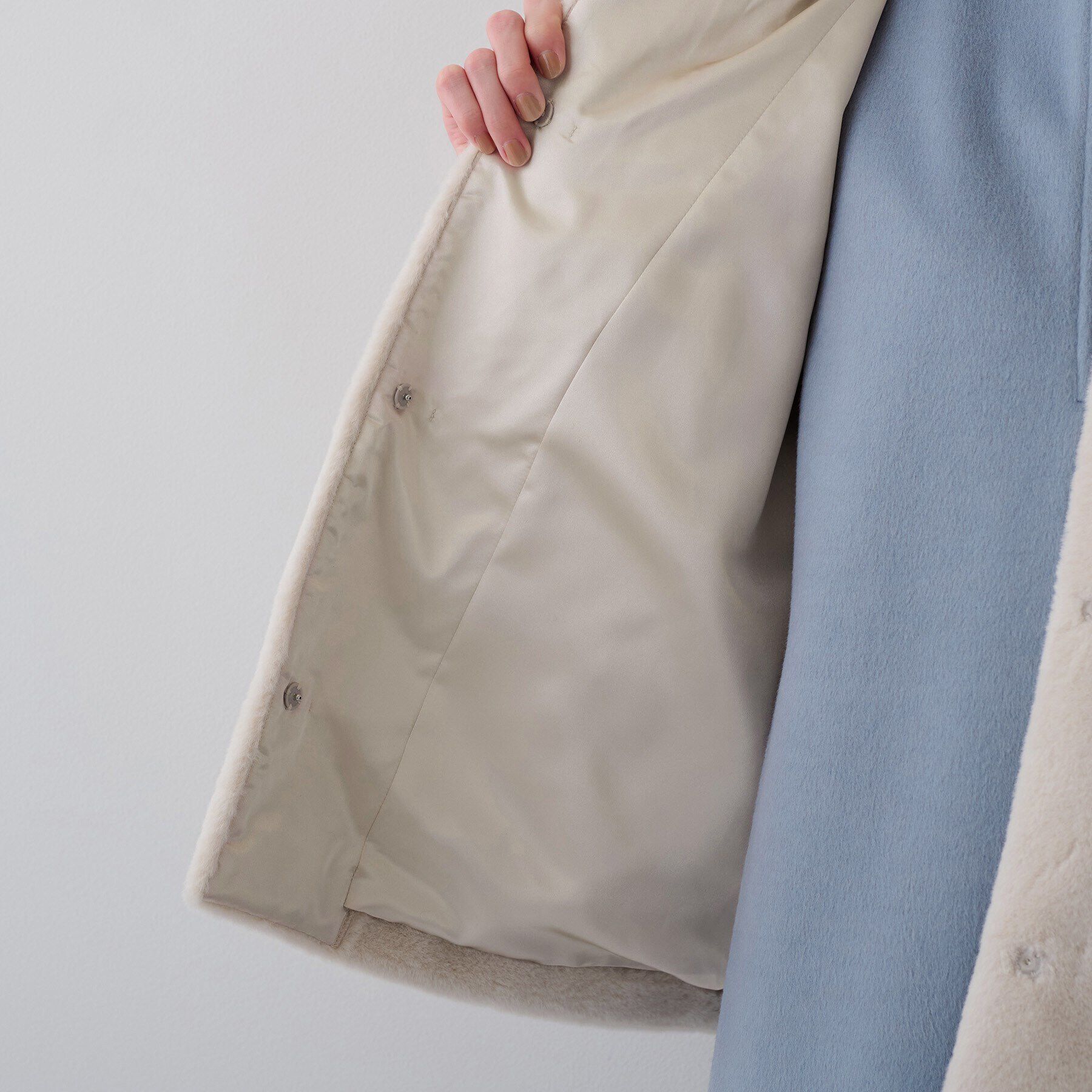 INDIVI「【トレンドコート】大人フェイクファーコート」|ノーカラーコート|