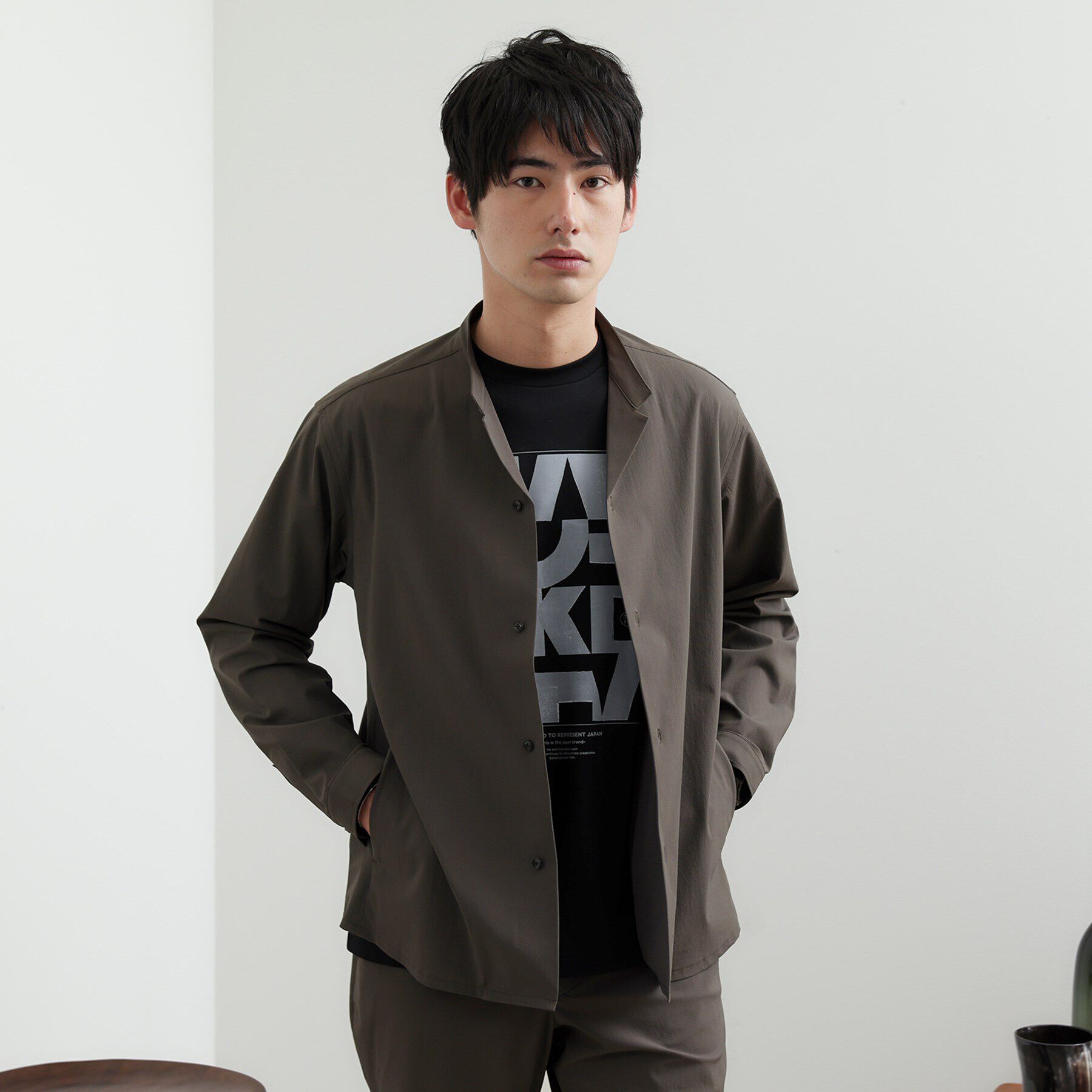 TAKEO KIKUCHI「【軽羽織】ハイストレッチ オープンバンドカラー シャツ」|シャツ・ブラウス|