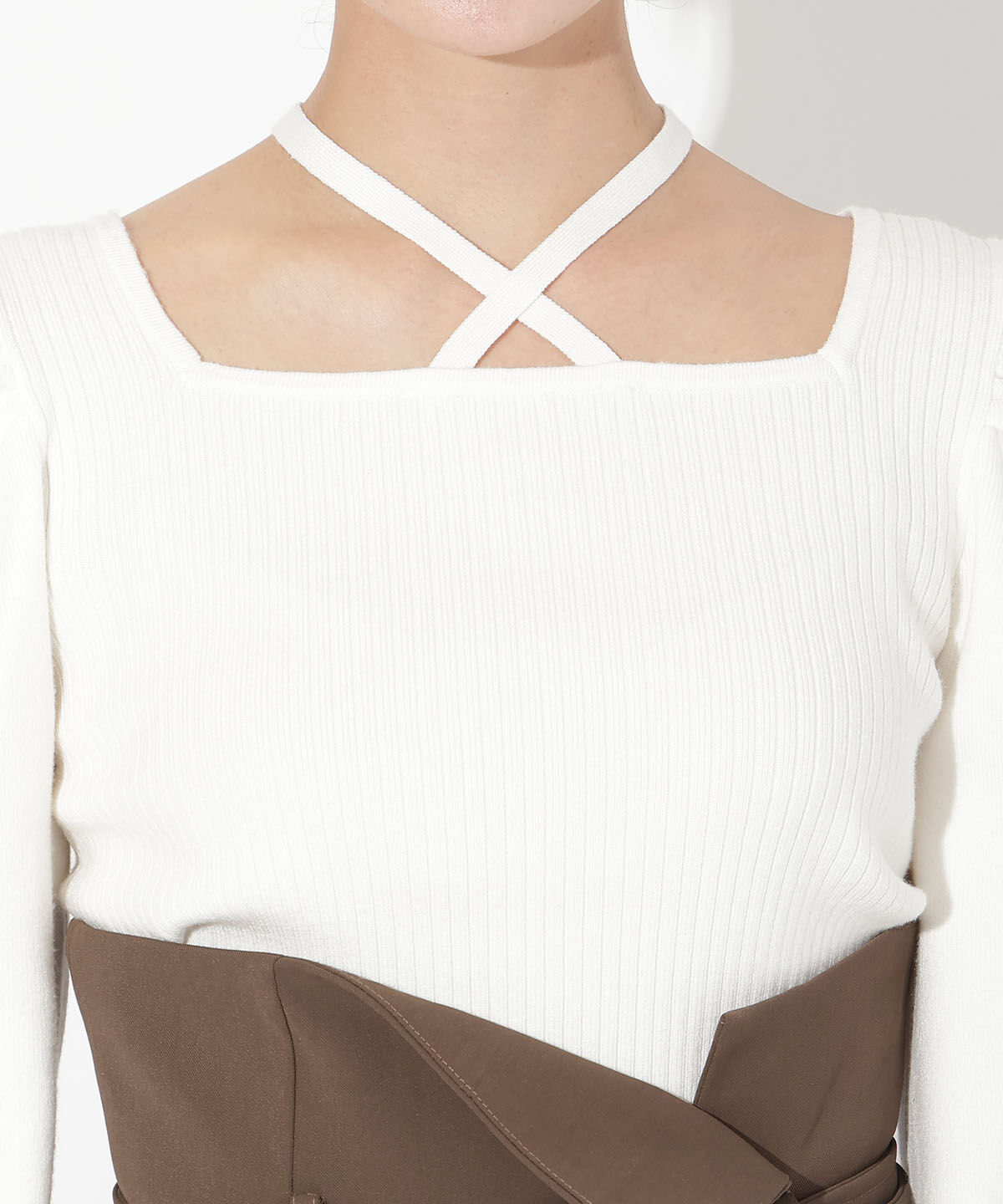 アンドクチュール「スクエアネック袖ギャザープルオーバー」|ニット・セーター|