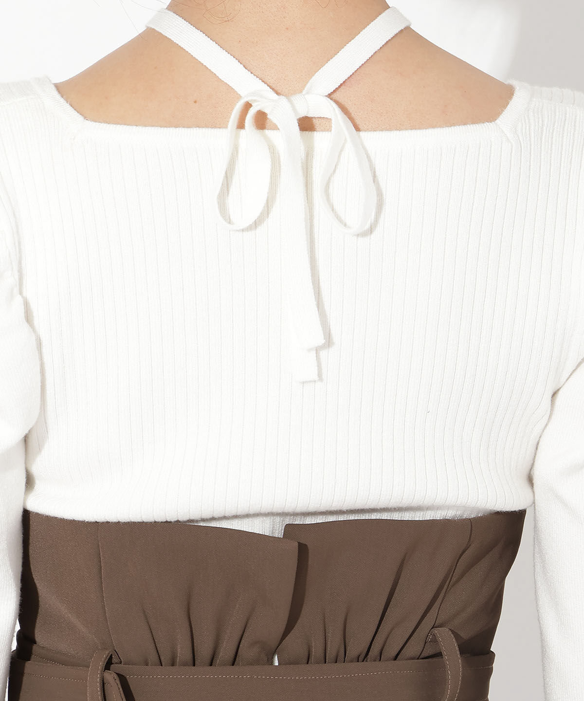 アンドクチュール「スクエアネック袖ギャザープルオーバー」|ニット・セーター|