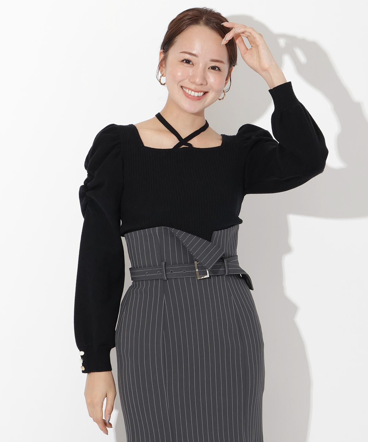 アンドクチュール「スクエアネック袖ギャザープルオーバー」|ニット・セーター|ブラック