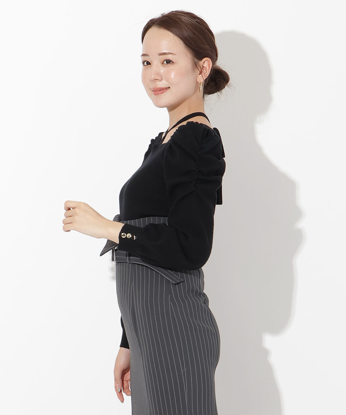 アンドクチュール「スクエアネック袖ギャザープルオーバー」|ニット・セーター|