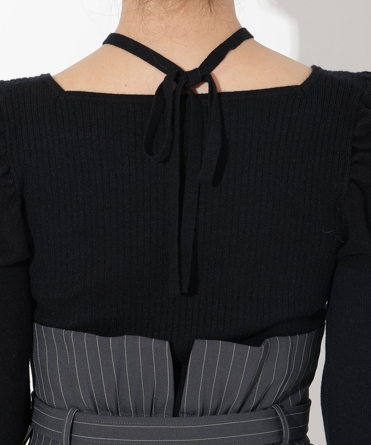 アンドクチュール「スクエアネック袖ギャザープルオーバー」|ニット・セーター|