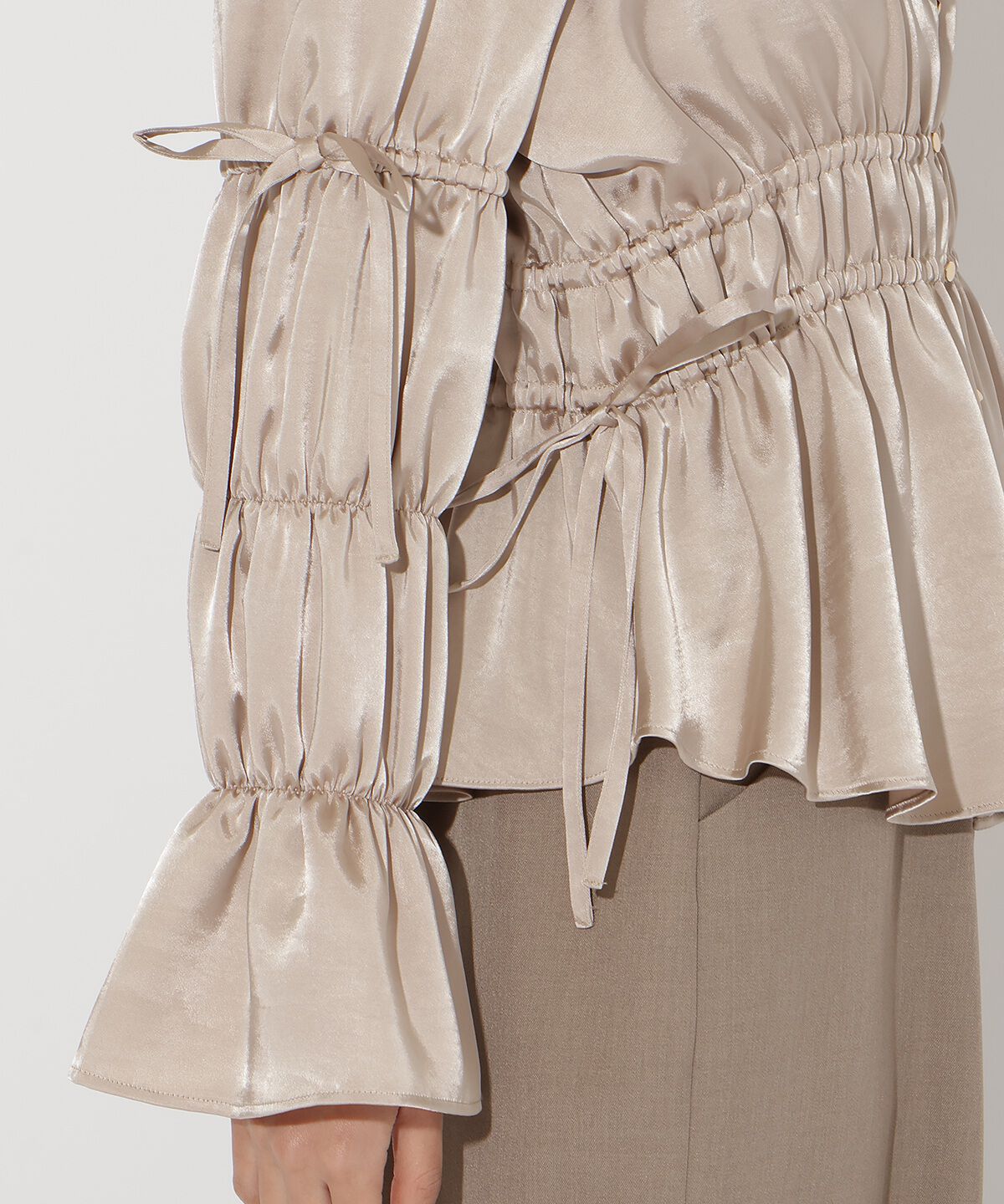 アンドクチュール「ウエストシャーリングブラウス」|シャツ・ブラウス|