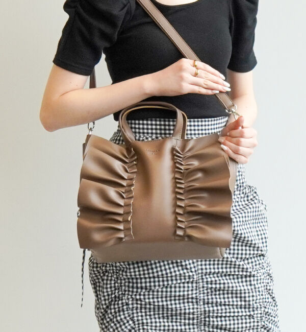 Jewelna Rose「JEWELNA by Jewelna Rose フリルトートバッグ 11833」|ショルダー・メッセンジャー|グレージュ