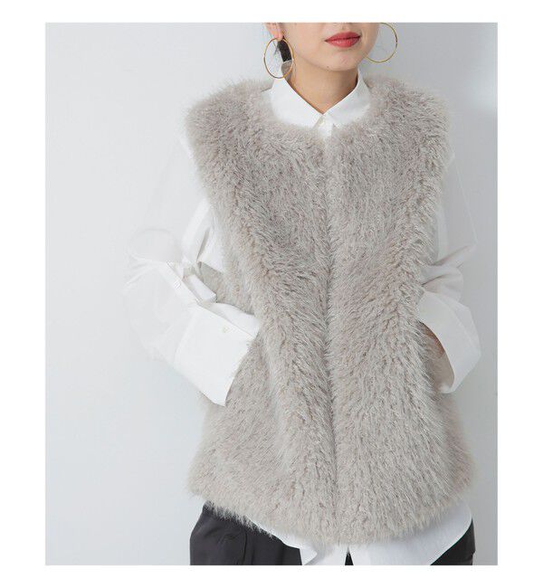 Demi-Luxe BEAMS 「ウェイビー フェイクファー ジレ」|ダウン|