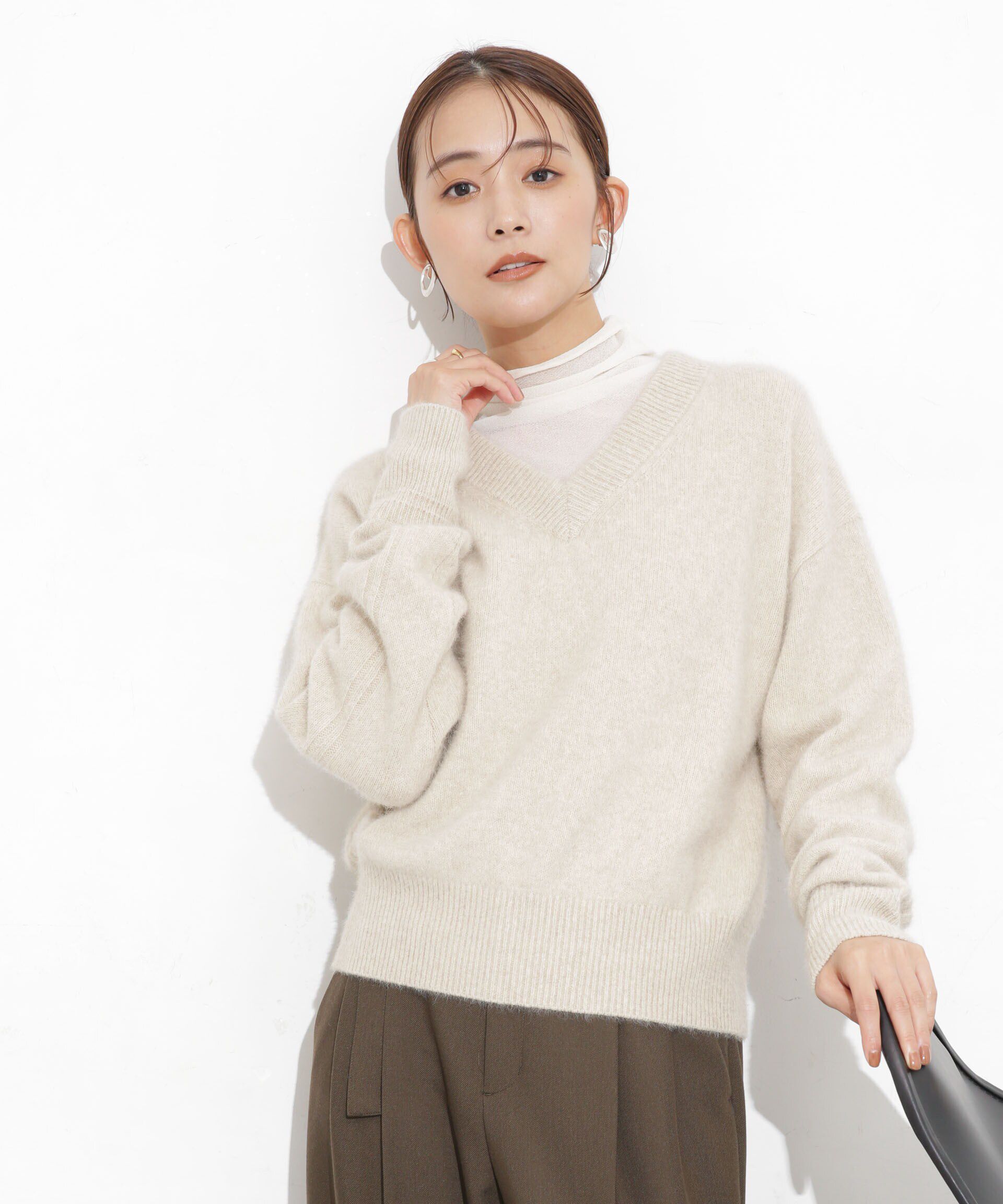 nano･universe「ウォッシャブルフォックス Vネックニットプルオーバー」|ニット・セーター|アイボリー7