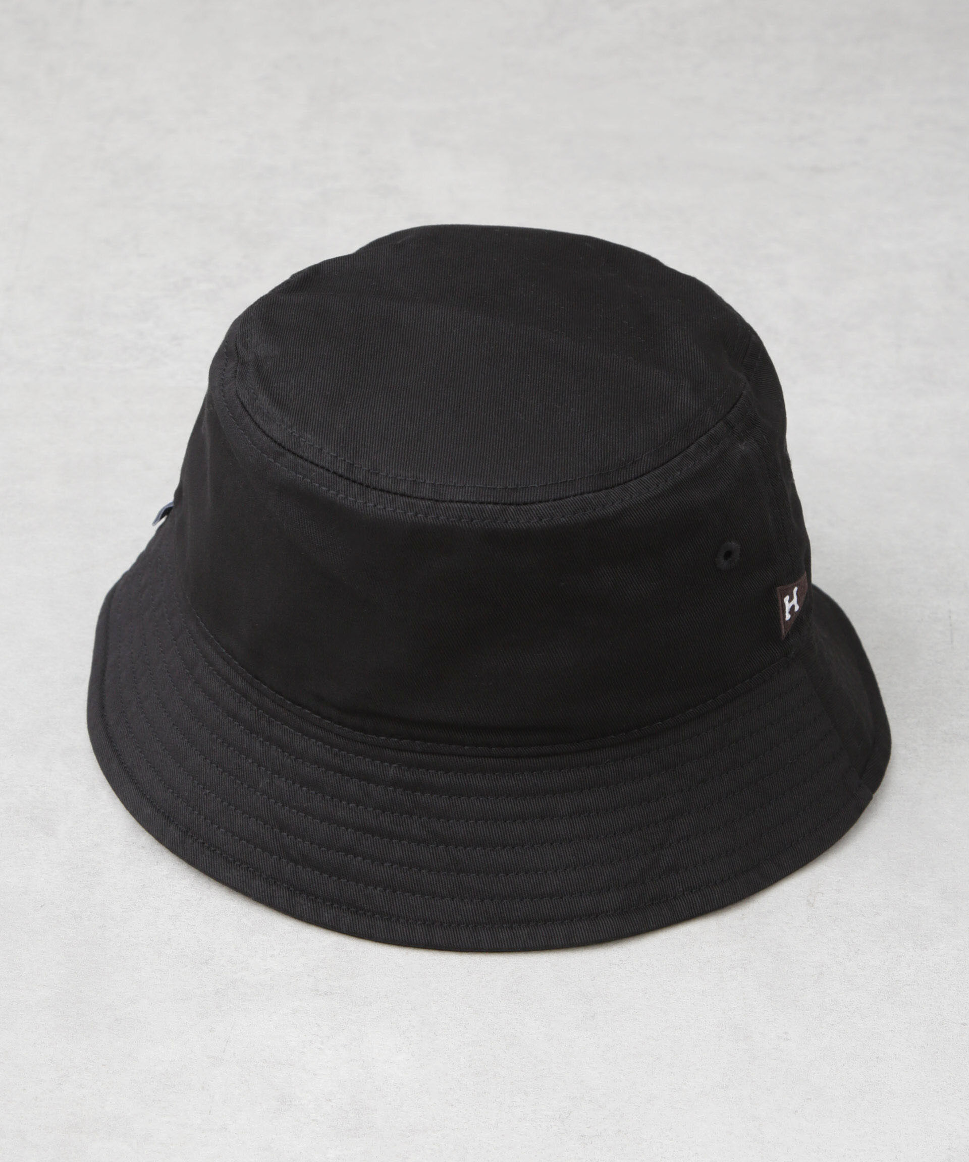 nano･universe「Healthknit/別注 ツイルペナント刺繍ハット」|キャップ・キャスケット|ブラック