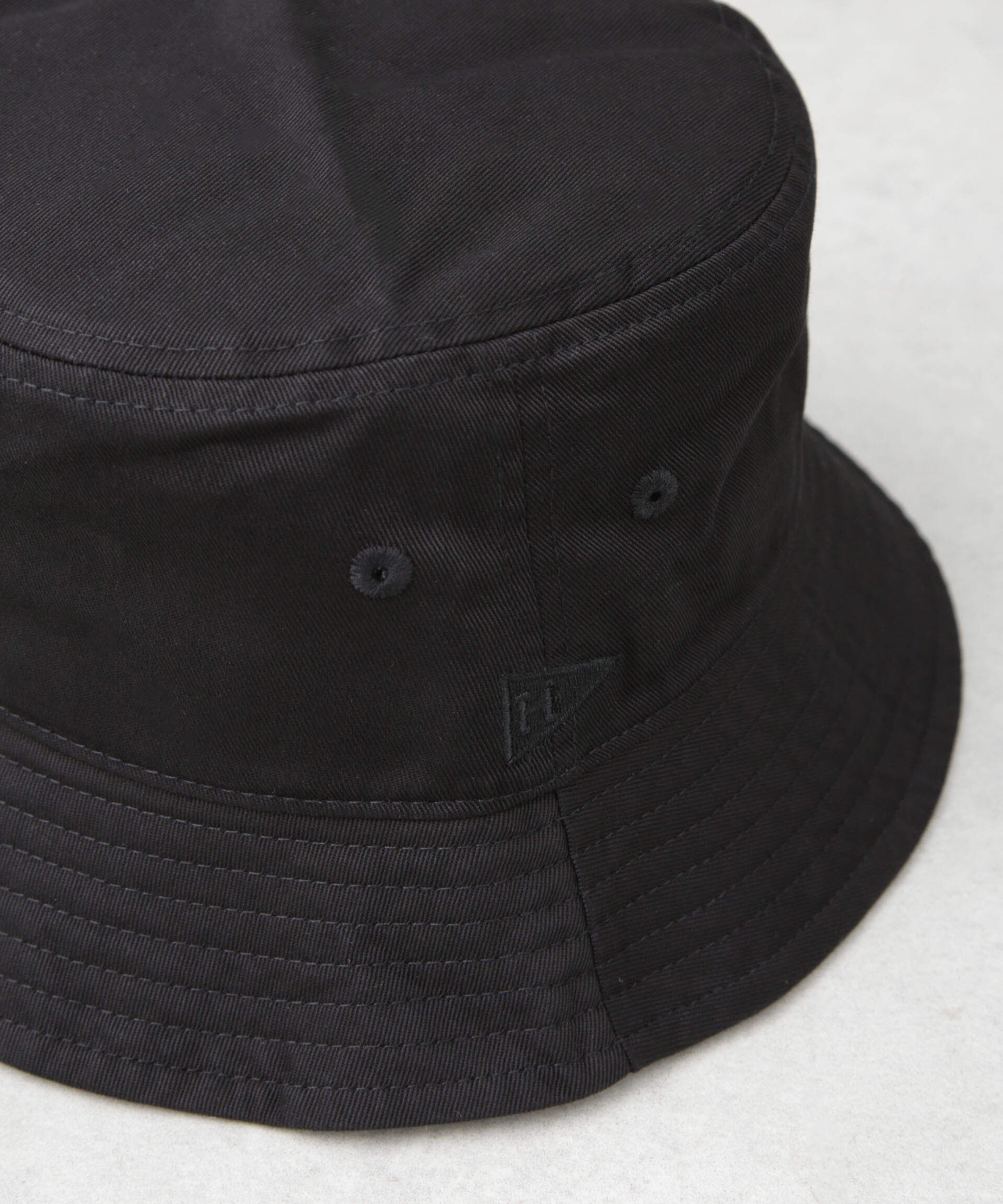 nano･universe「Healthknit/別注 ツイルペナント刺繍ハット」|キャップ・キャスケット|