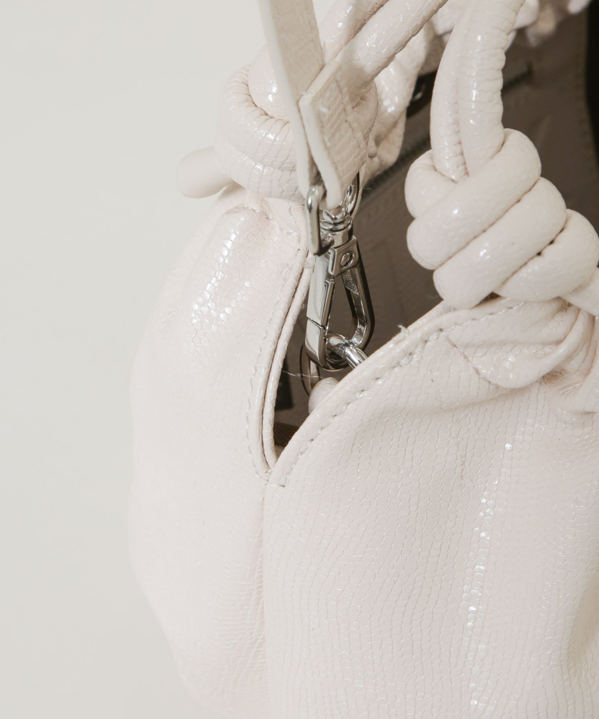 nano･universe「HVISK/Jolly」|ショルダー・メッセンジャー|