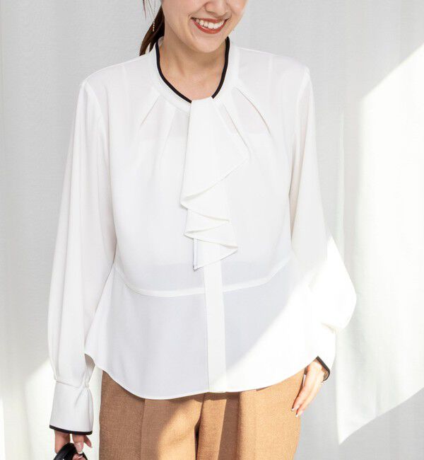 NOLLEY'S「《セットアップ対応》ウォッシャブルストレッチジョーゼットボウタイ風ペプラムブラウス」|シャツ・ブラウス|オフホワイト