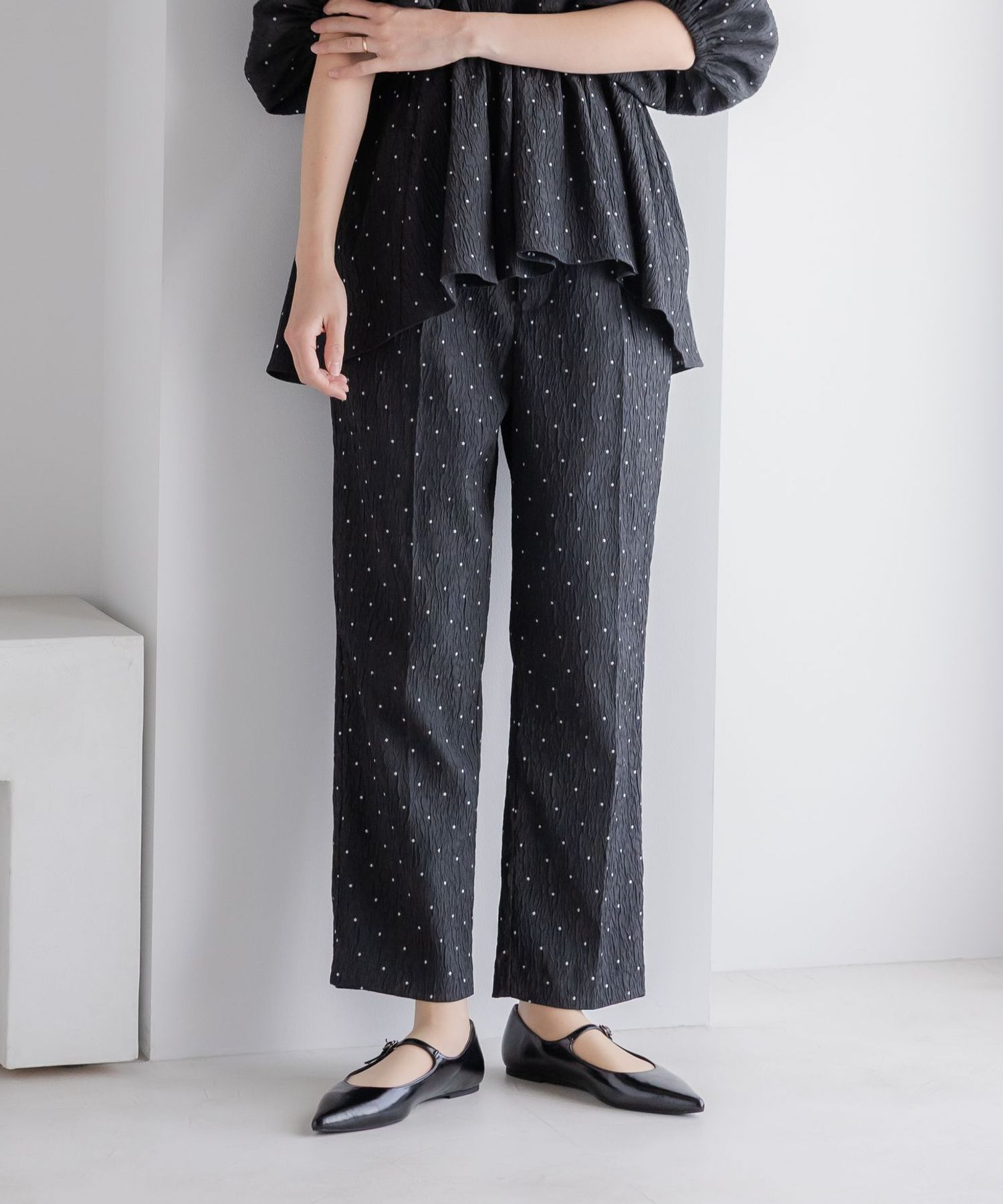  「【入卒／セレモニー】ジャガードテーパードパンツ」|スラックス|ブラック