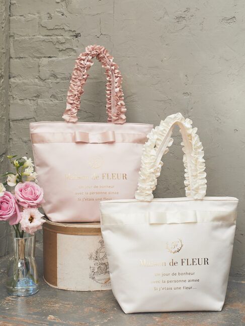 Maison de FLEUR「ブランドロゴフリルハンドルトートMバッグ」|トートバッグ|